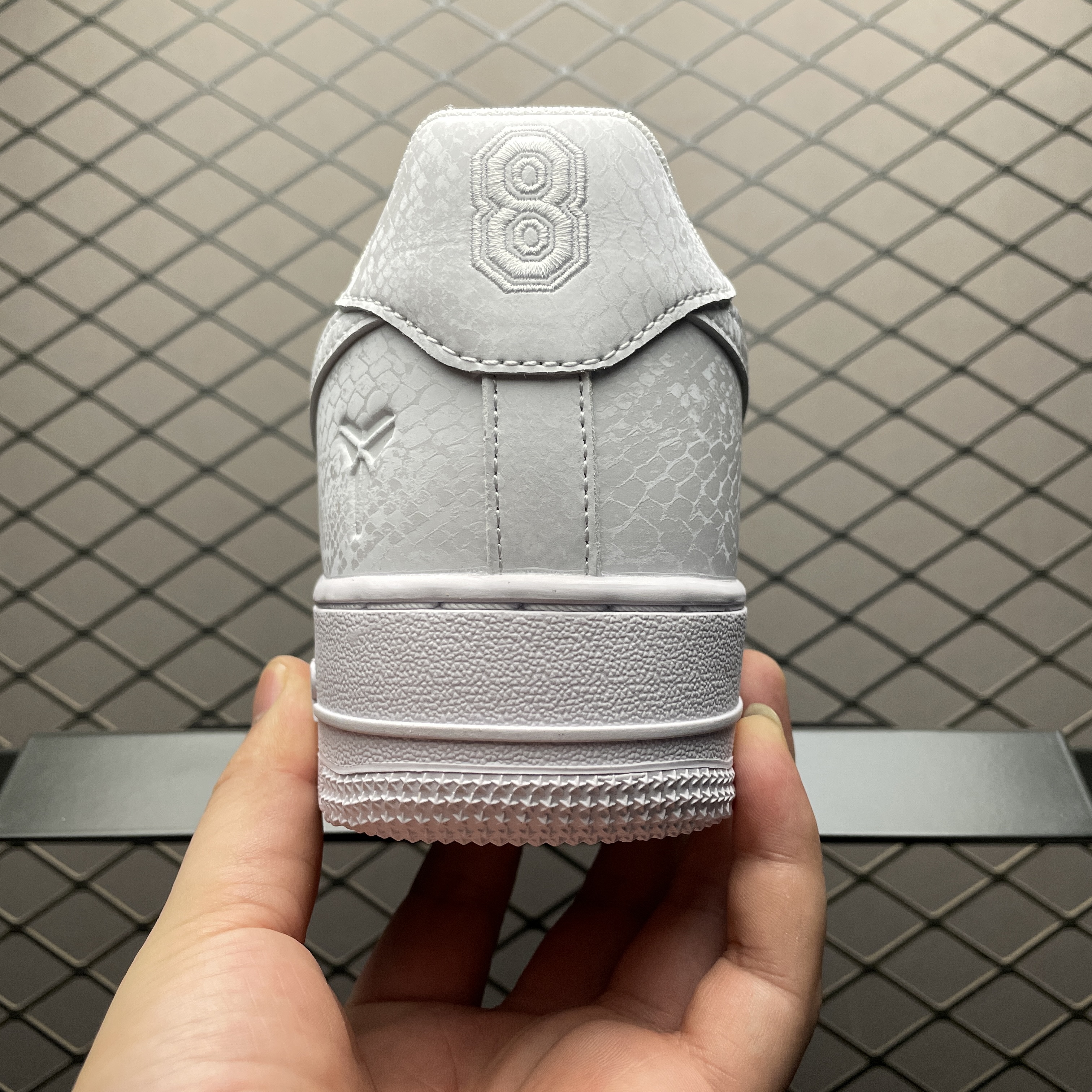 Kobe Bryant × Nike Air Force 1 Low "White"（IB0018-100）