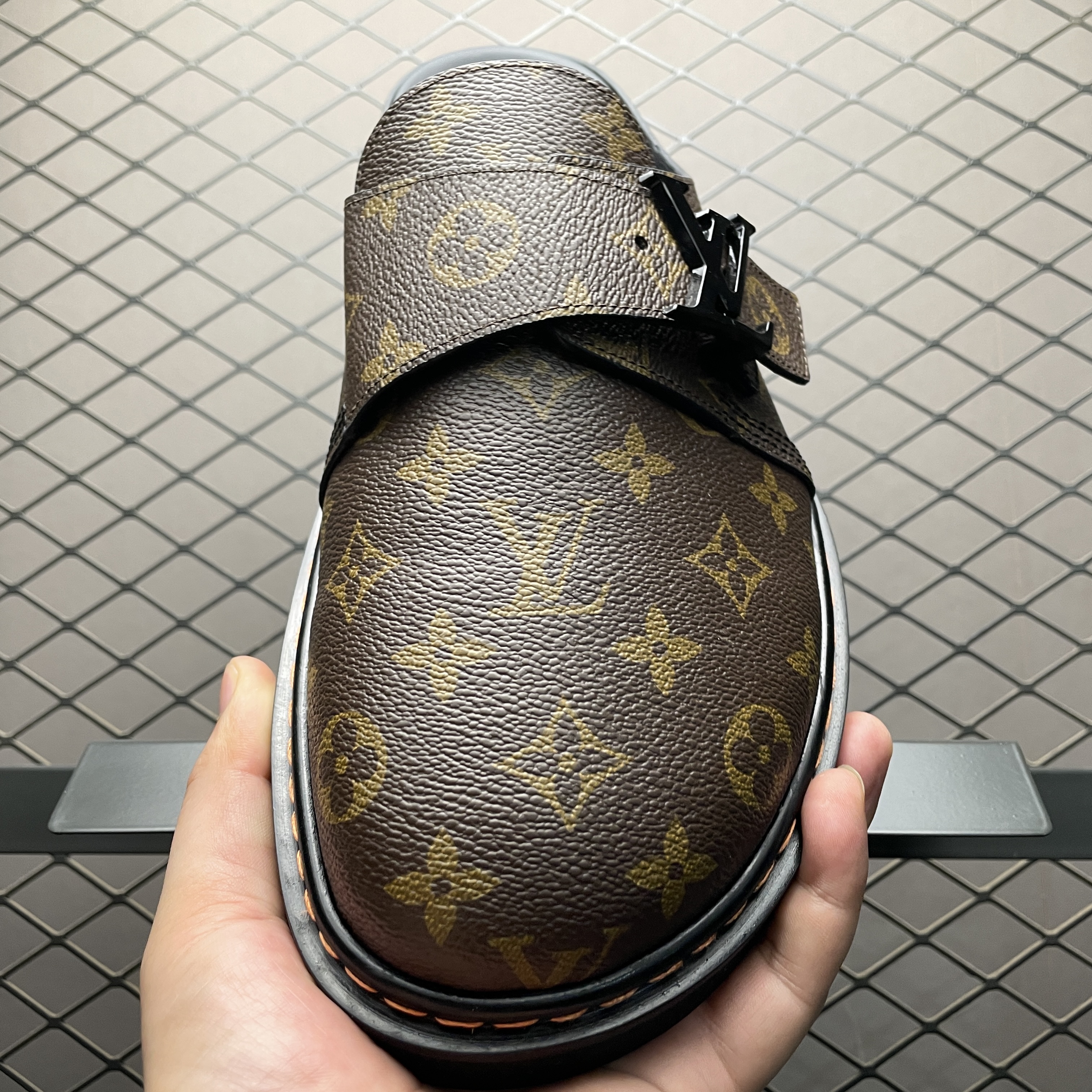 LOUIS VUITTON Brown Tan Logo Monogram Canvas LV Easy Mule Slippers（1ABFDJ）