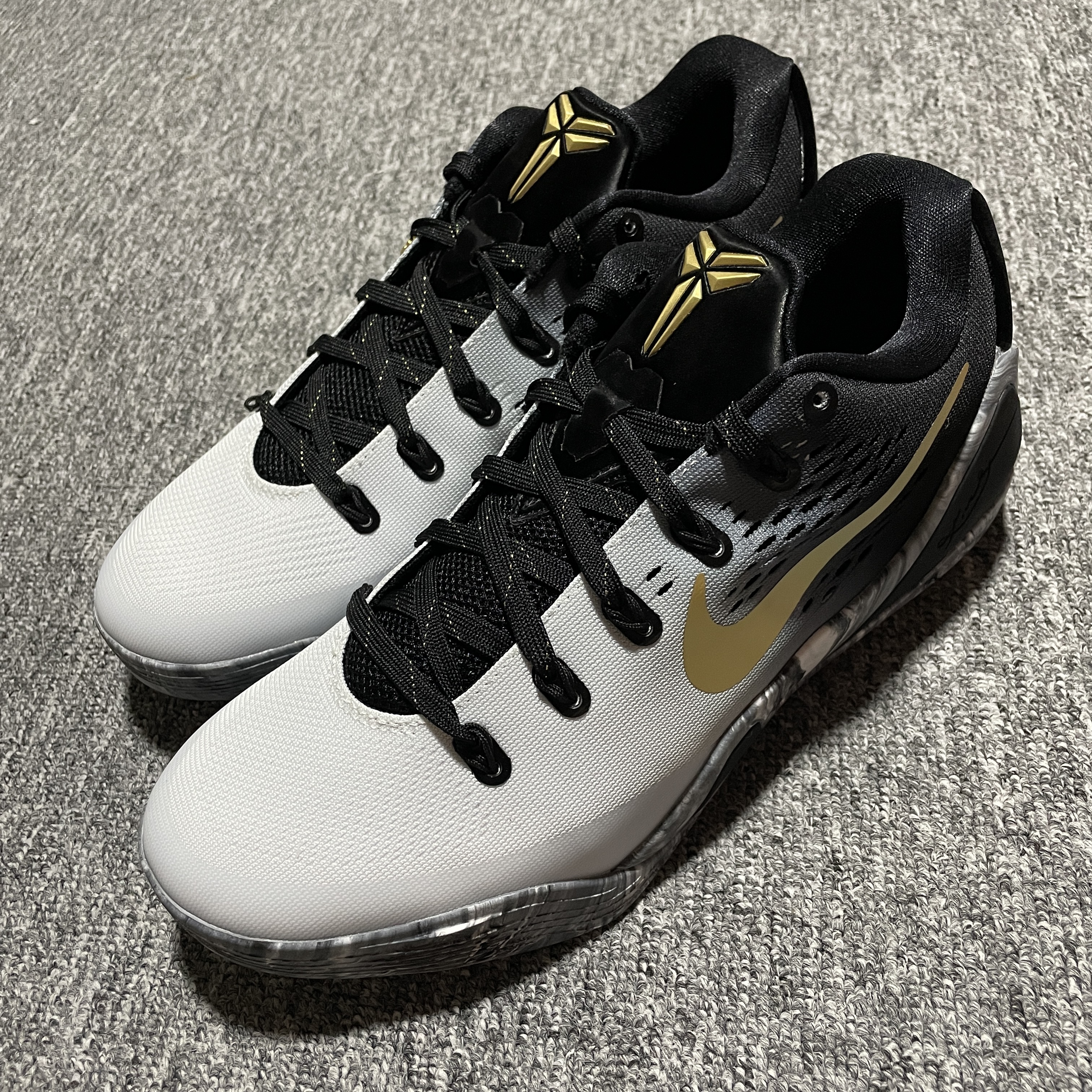 Nike Kobe 9 EM Low Protro Mambacita（FZ7333-002）