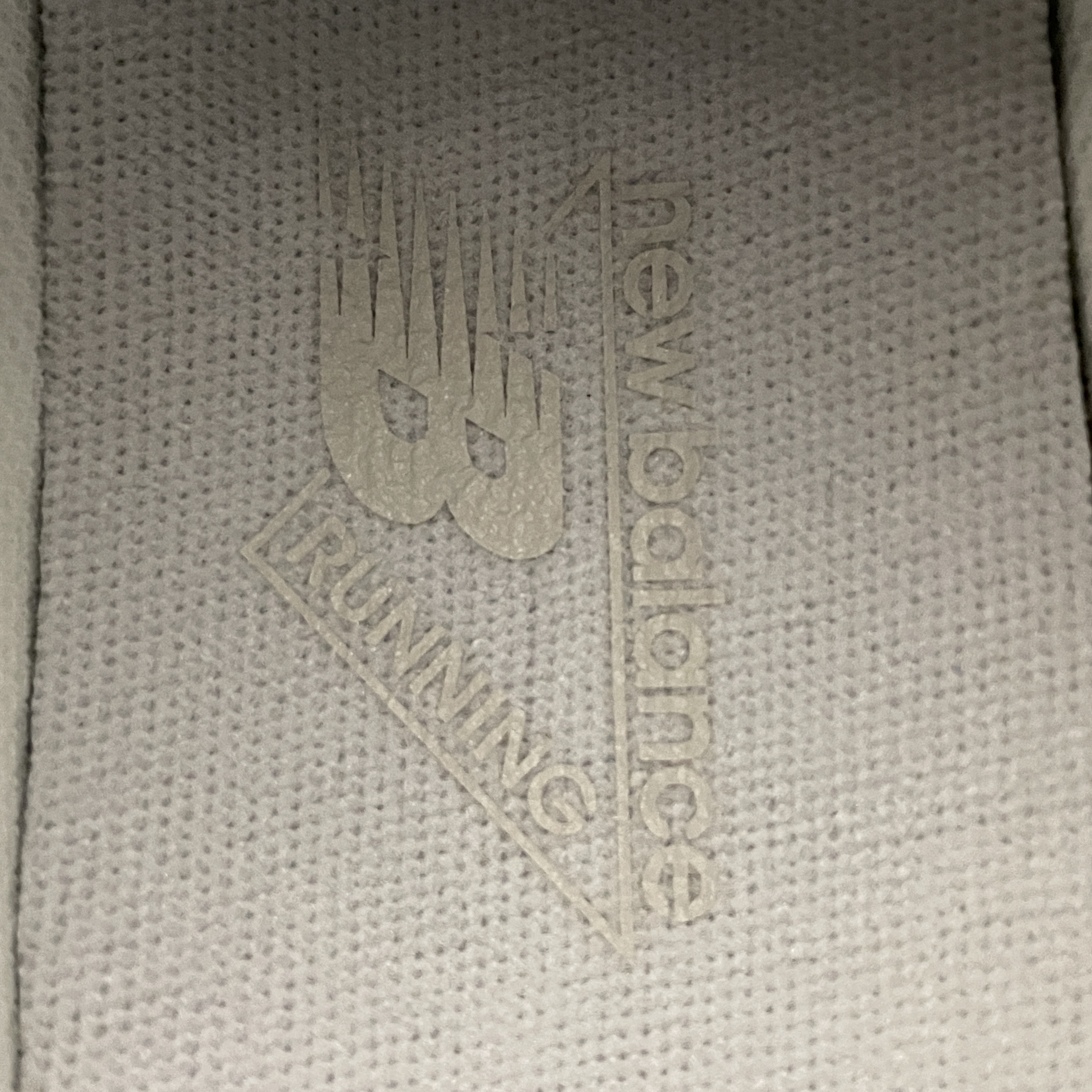 New Balance 204 "Timberwolf/Linen" (U204LMMC）