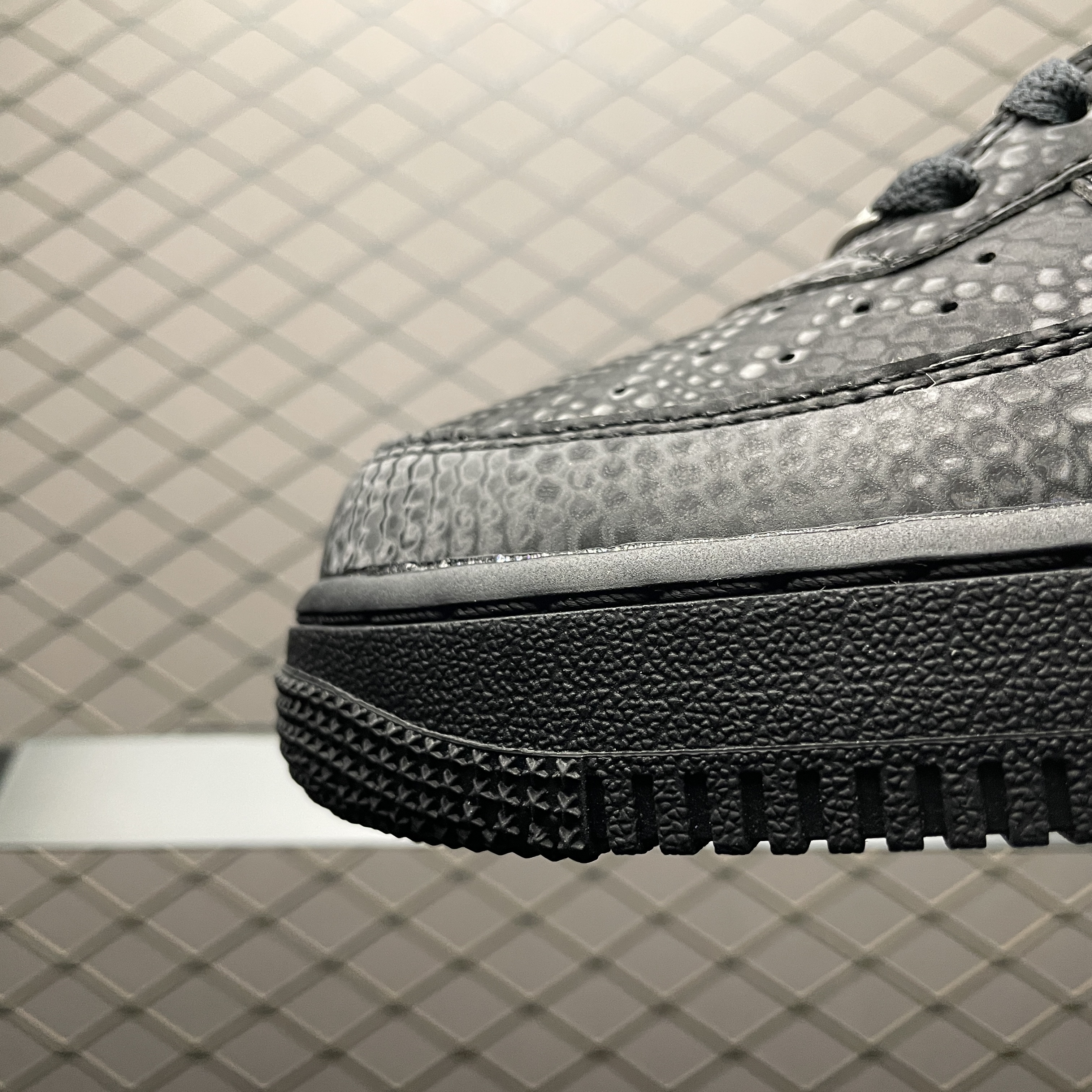Kobe Bryant Forever × Nike Air Force 1 Low QS "Triple Black"（IB0018-003）