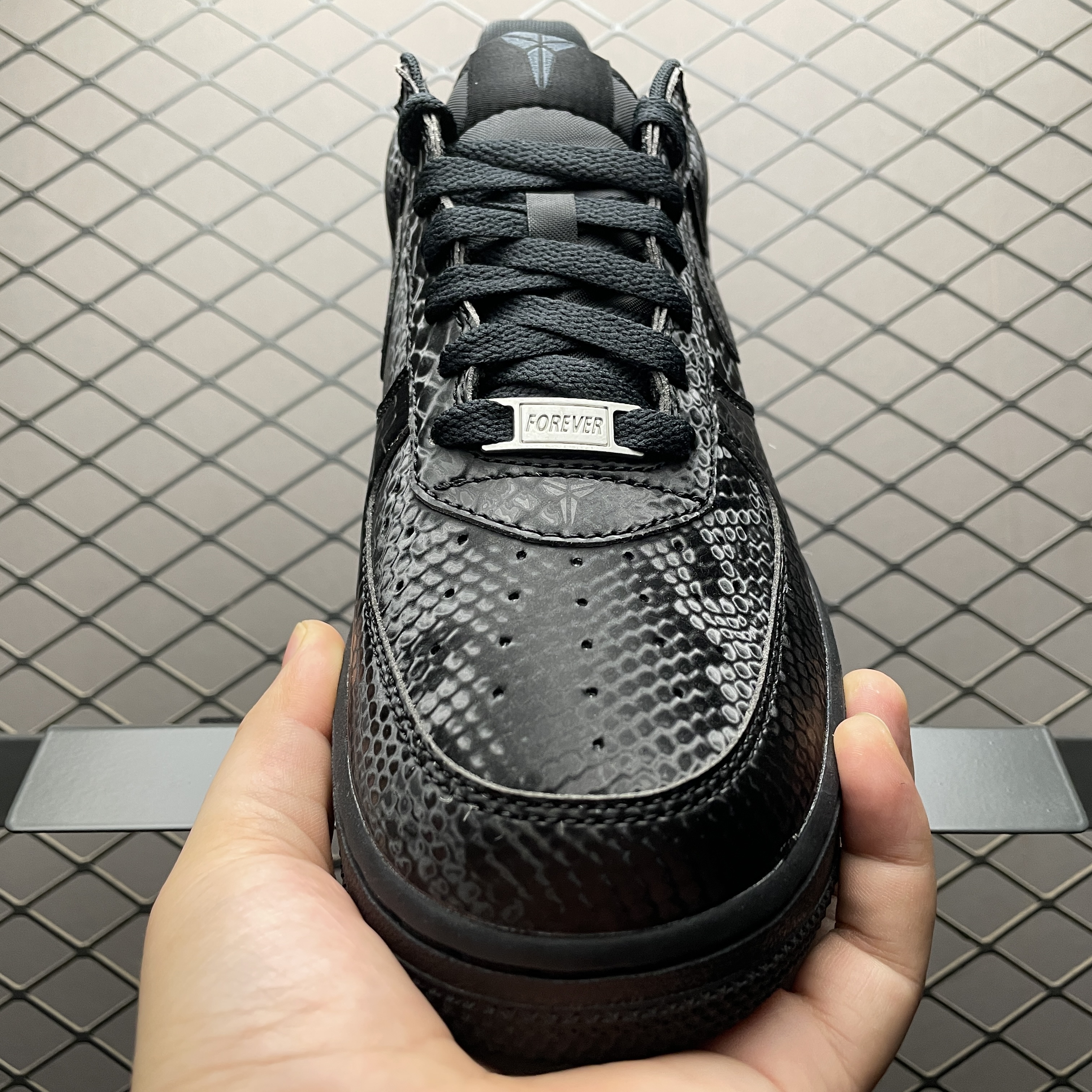 Kobe Bryant Forever × Nike Air Force 1 Low QS "Triple Black"（IB0018-003）