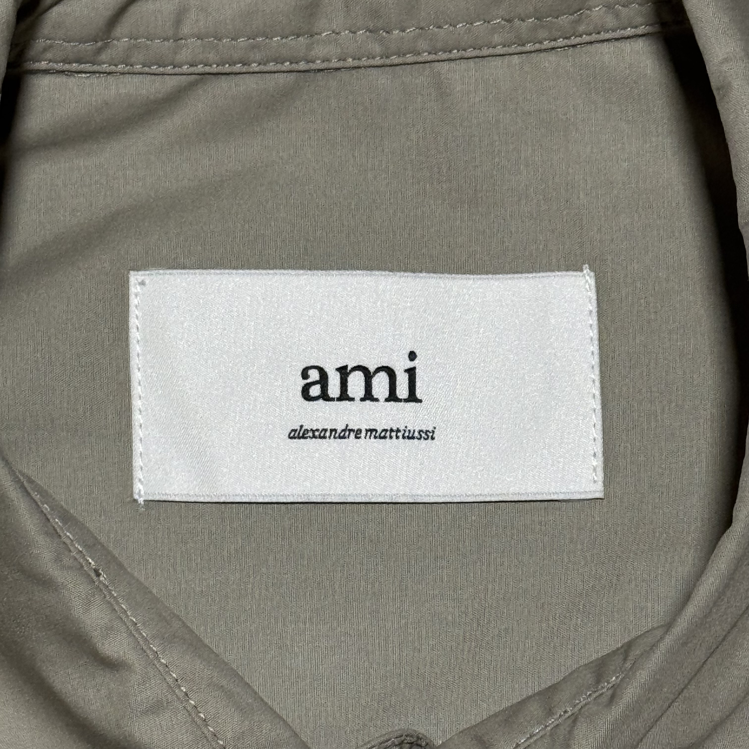 AMI PARIS Heart Logo Boxy Fit Shirt Ash AMI PARIS （USH145CO0076-0952）