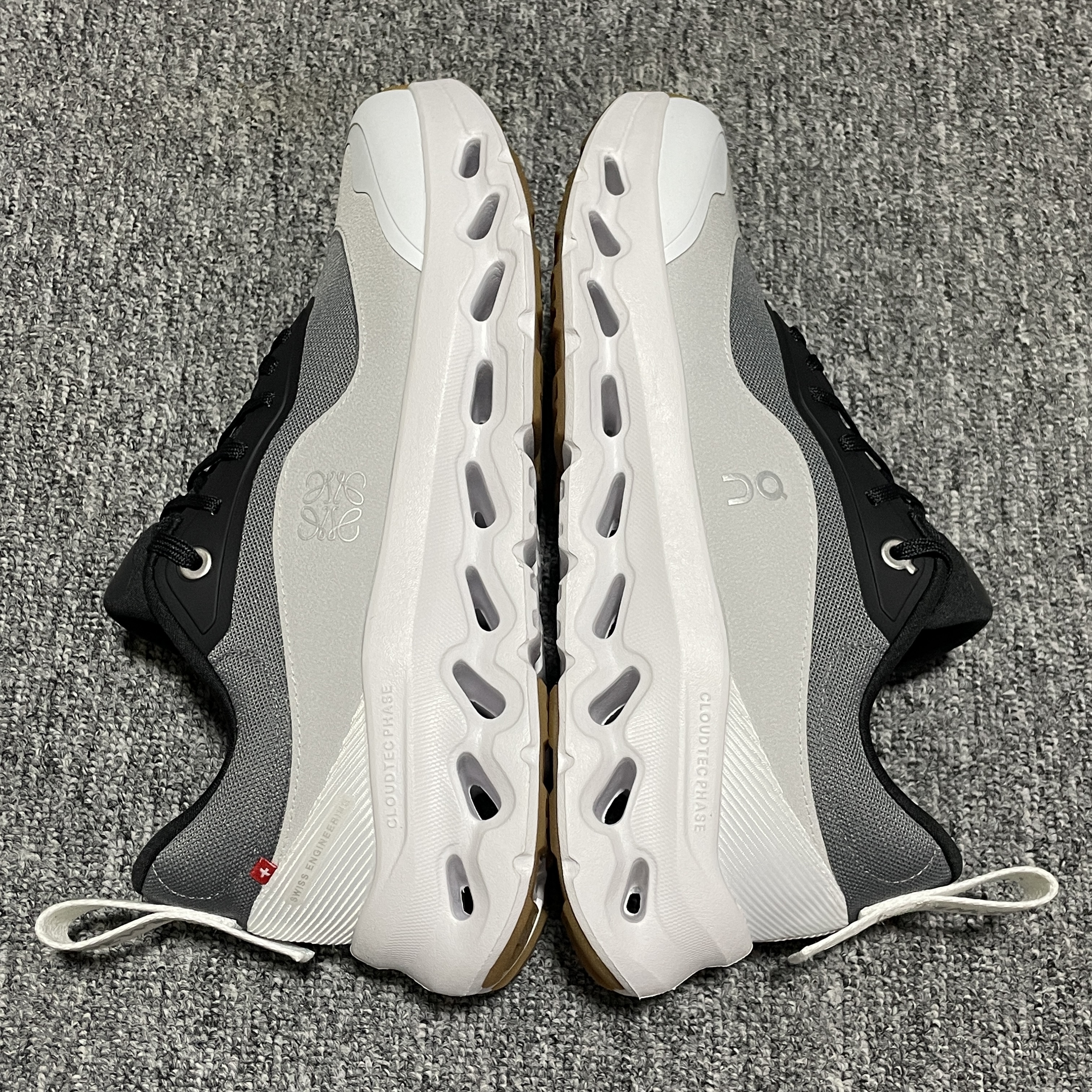 On Running Cloudtilt 2 LOEWE Black White (M929282X34-4515)