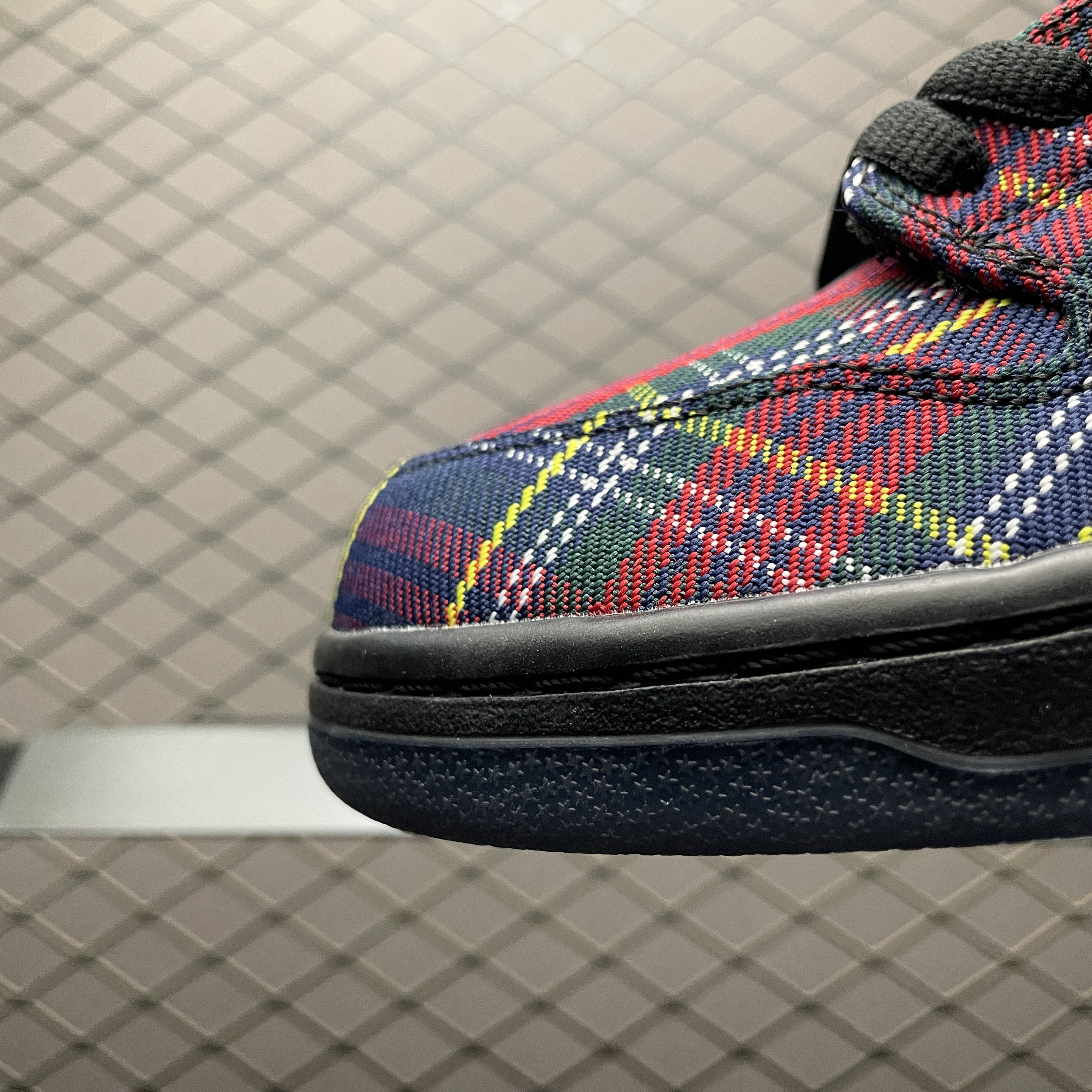 Nike SB Dunk Low "Nardwuar" ( II1493-600)