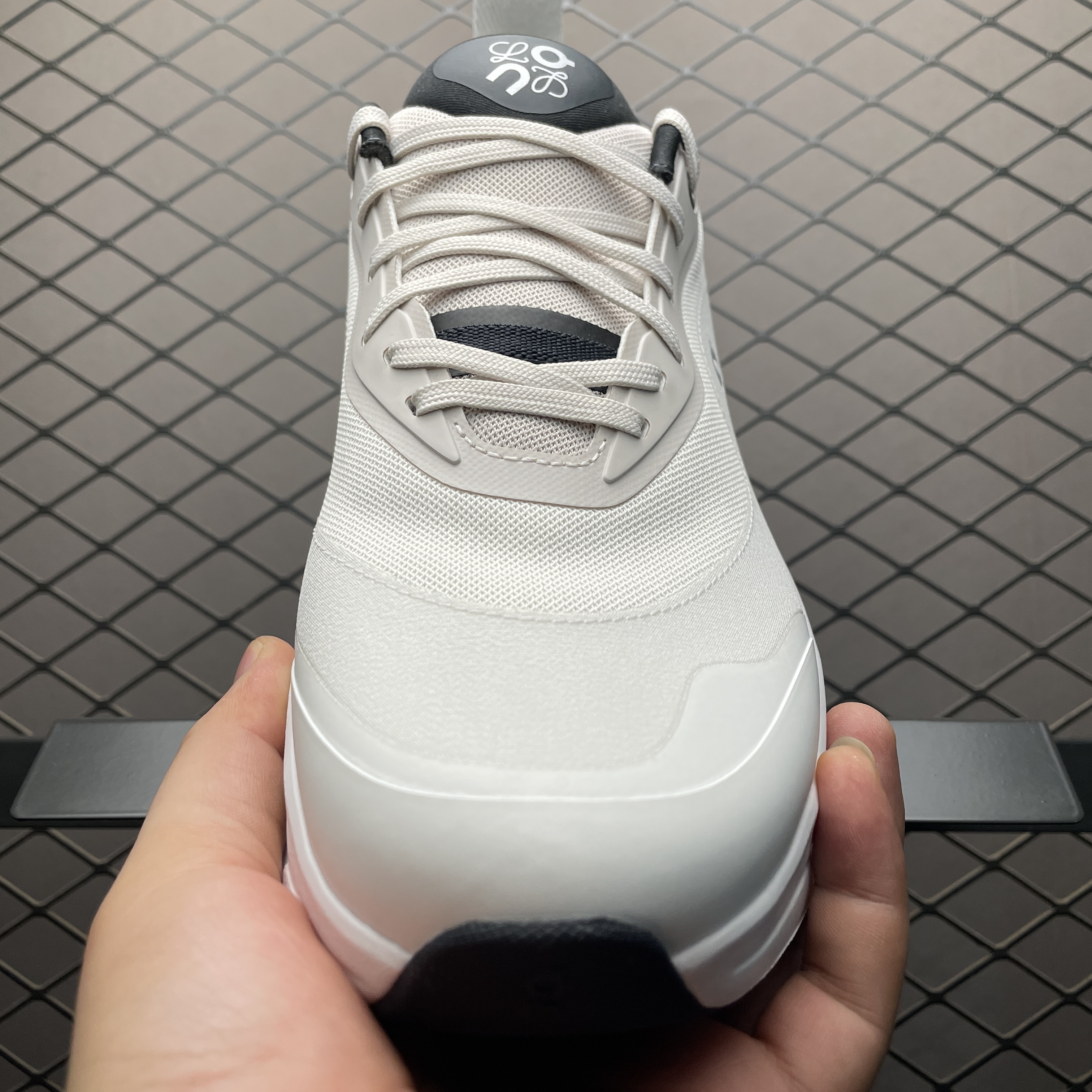 On Running Cloudtilt 2 LOEWE Sand White (3ME10692979)