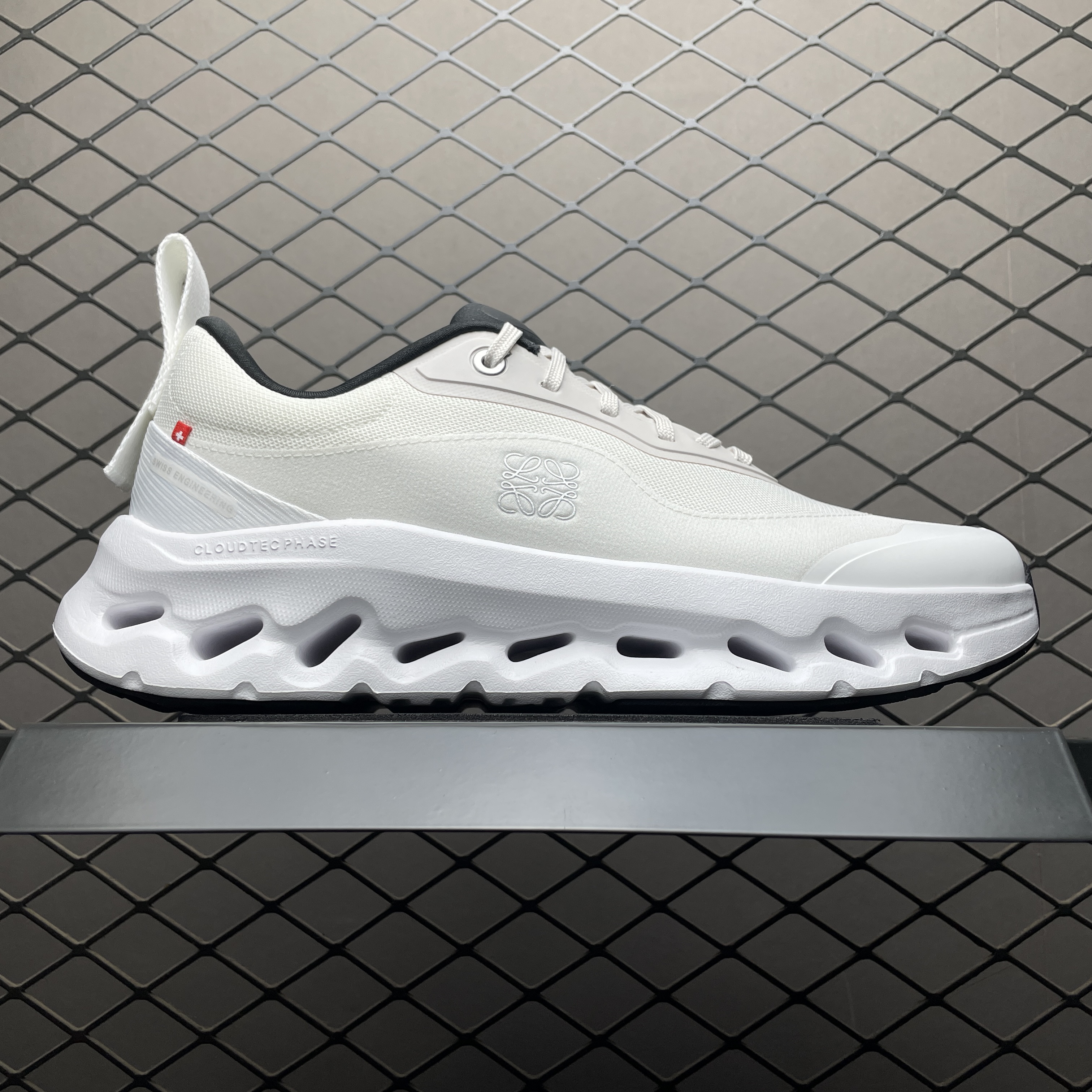 On Running Cloudtilt 2 LOEWE Sand White (3ME10692979)