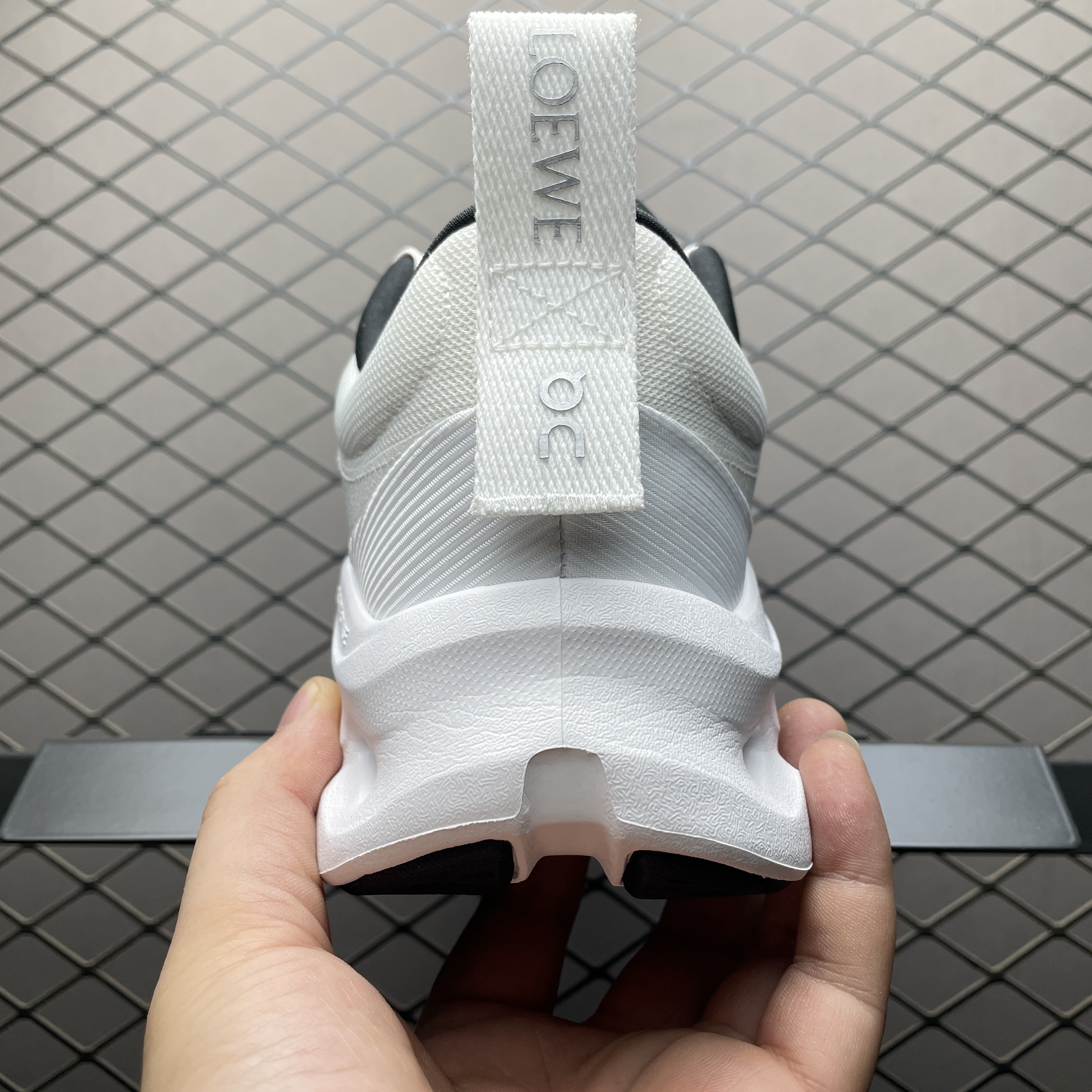 On Running Cloudtilt 2 LOEWE Sand White (3ME10692979)