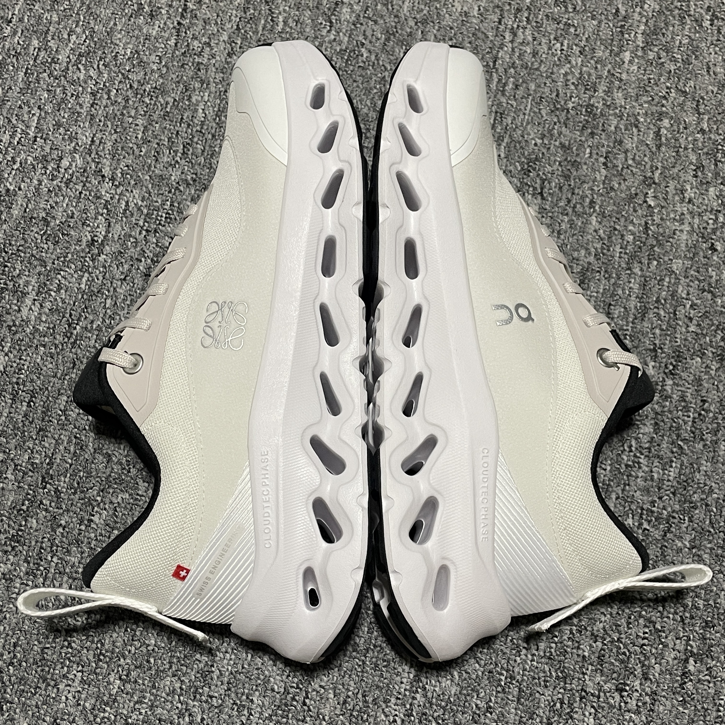 On Running Cloudtilt 2 LOEWE Sand White (3ME10692979)