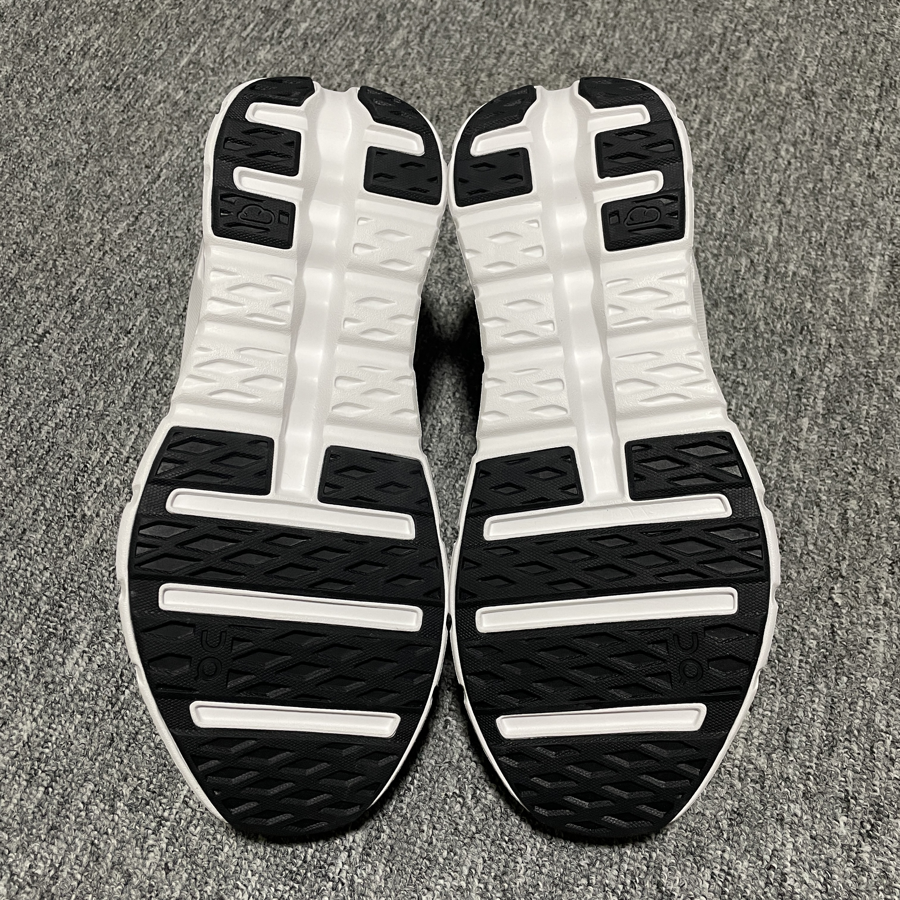 On Running Cloudtilt 2 LOEWE Sand White (3ME10692979)