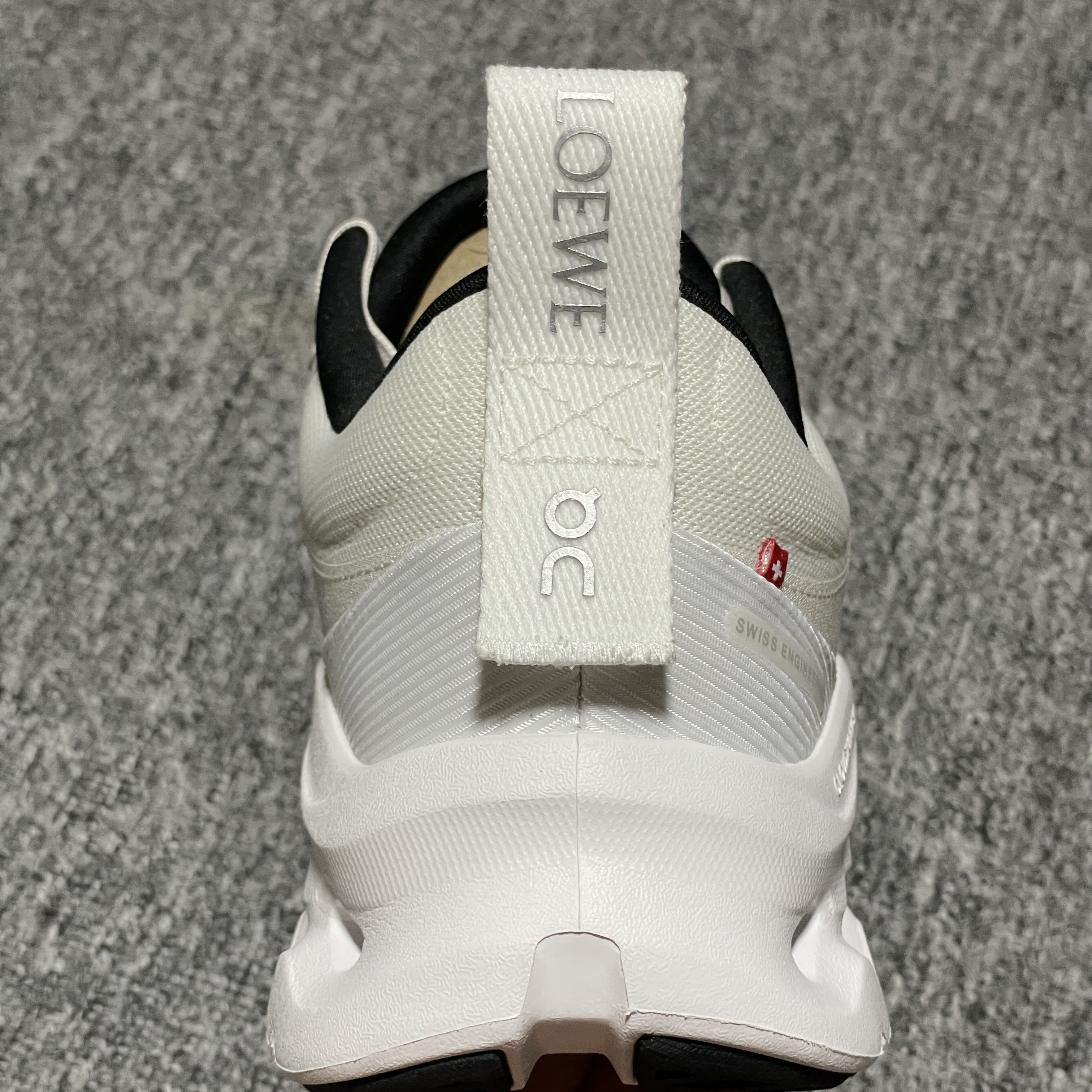 On Running Cloudtilt 2 LOEWE Sand White (3ME10692979)