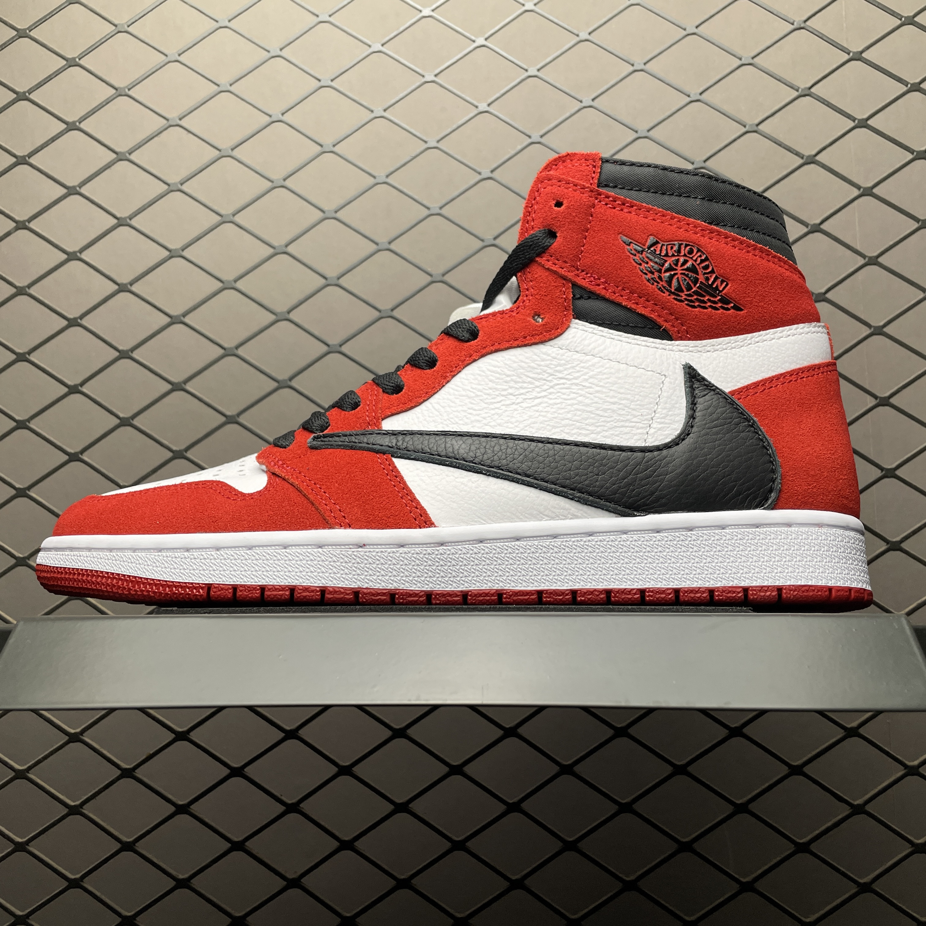 Travis Scott x Air Jordan 1 Chicago Red（ DH3227-601）