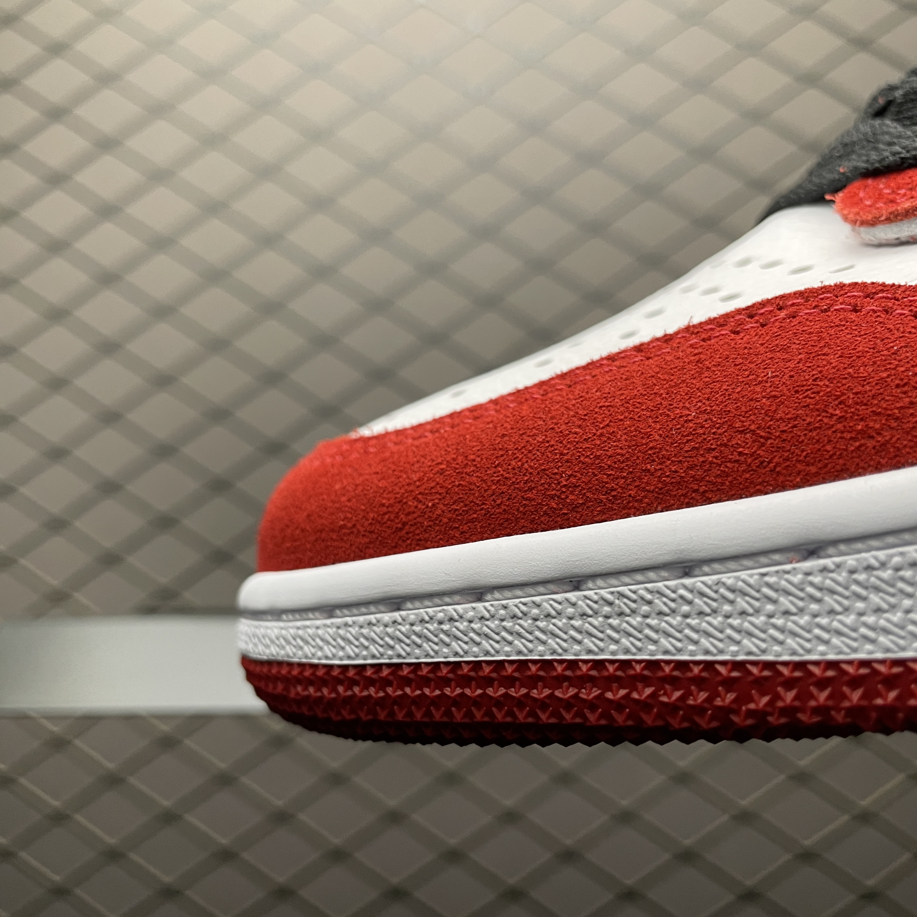 Travis Scott x Air Jordan 1 Chicago Red（ DH3227-601）