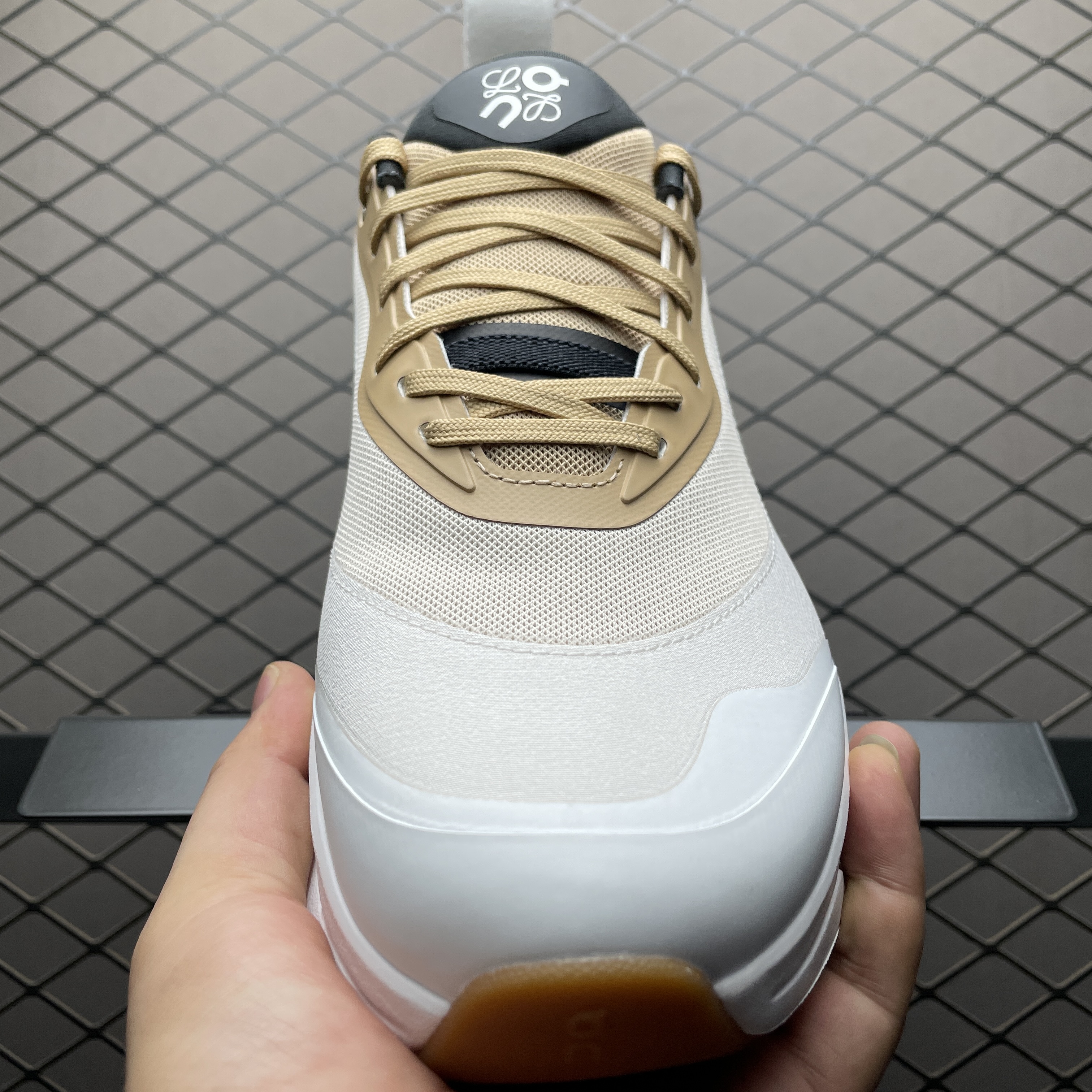 ON Loewe x Cloudtilt 2 'Tan White Gum' (3ME10693510)