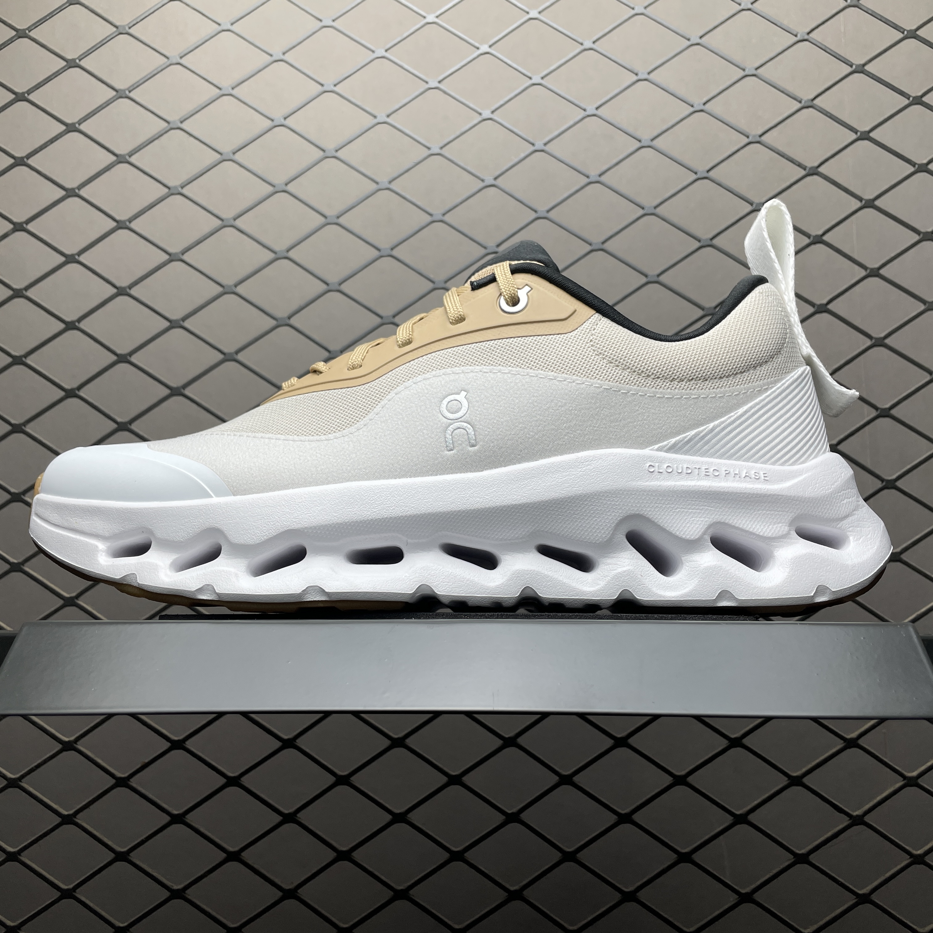 ON Loewe x Cloudtilt 2 'Tan White Gum' (3ME10693510)