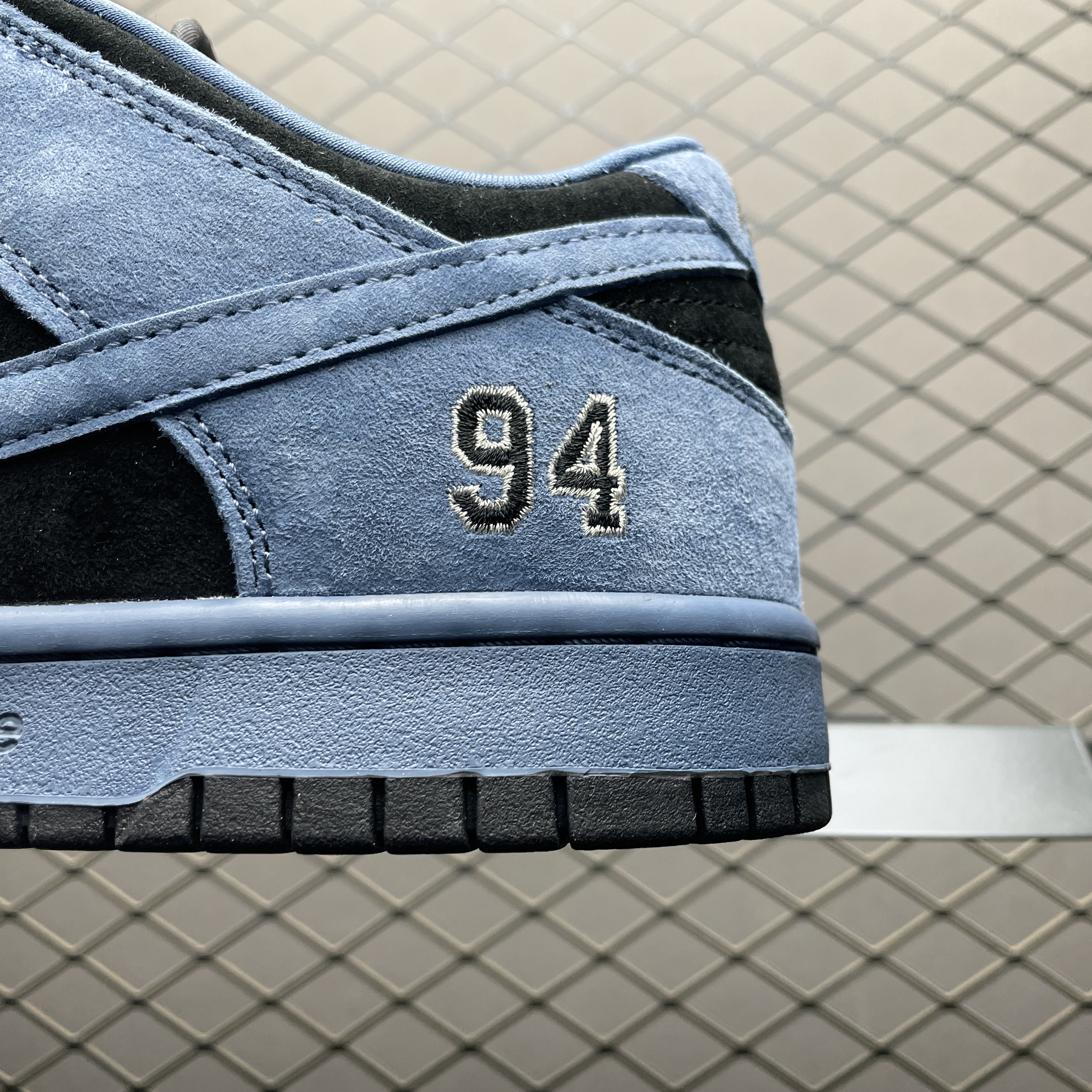 Nike SB Dunk Low Supreme 94 Ocean Fog (HQ8487-400)