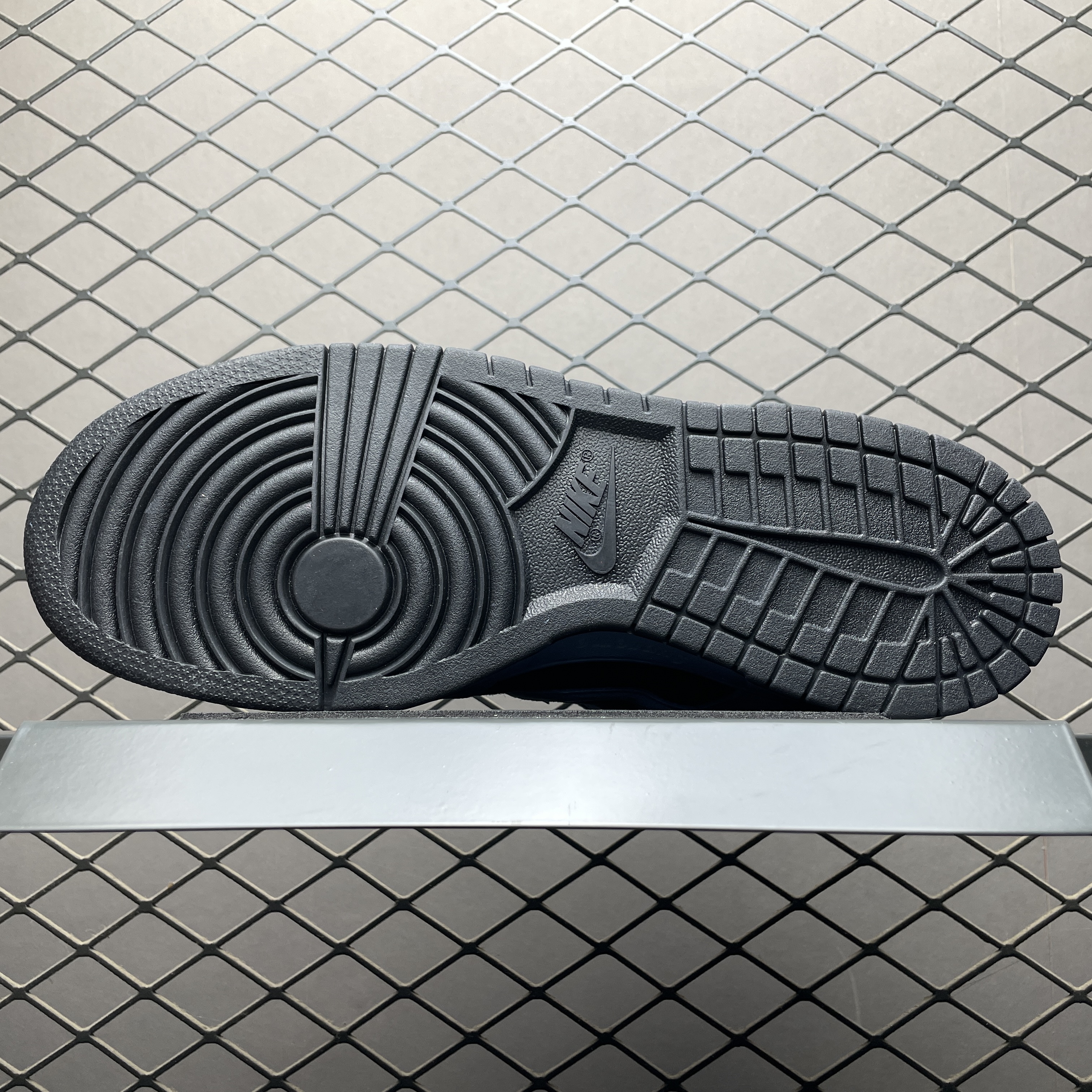 Nike SB Dunk Low Supreme 94 Ocean Fog (HQ8487-400)