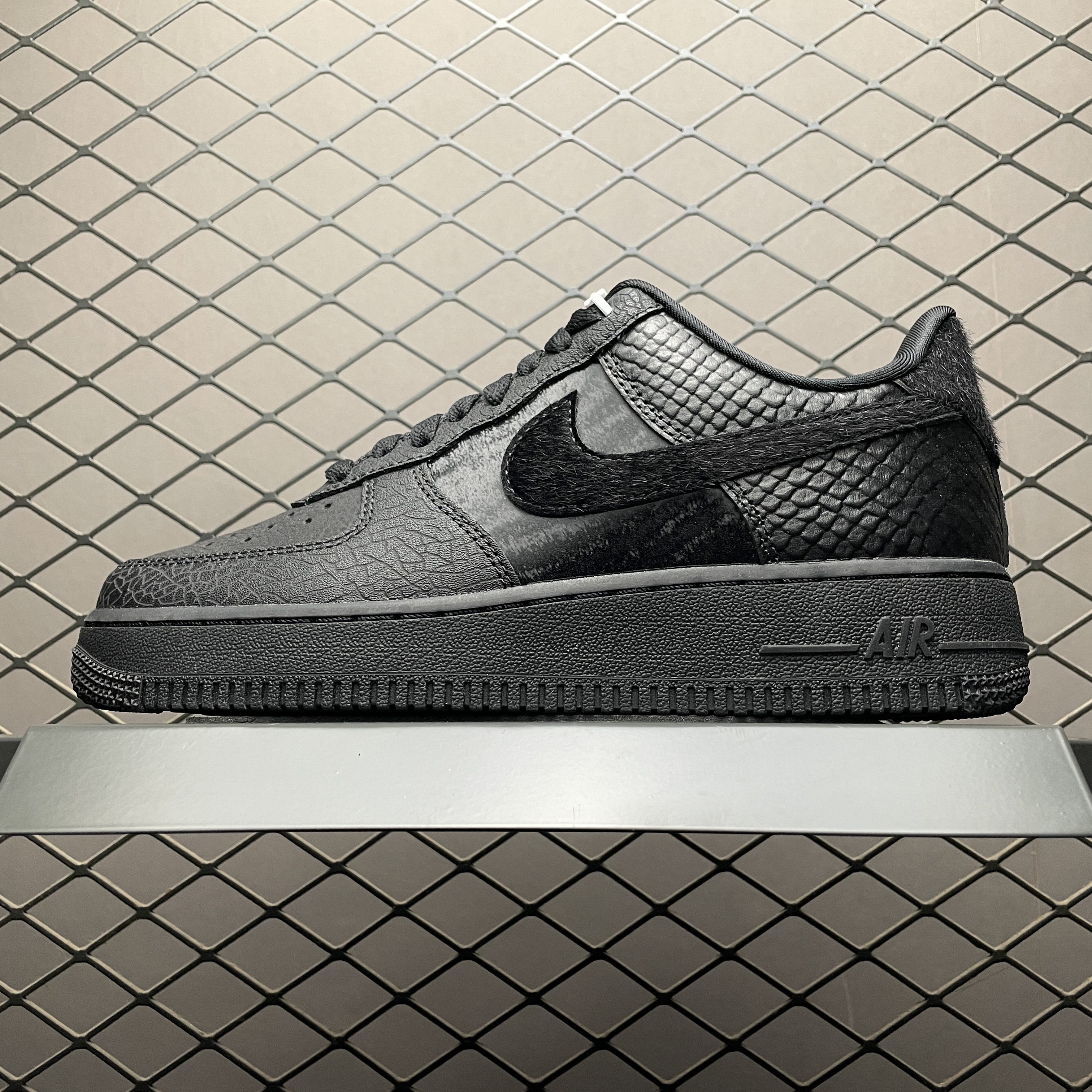 Nike Air Force 1 Low "Black Animal"（HQ1977-001）