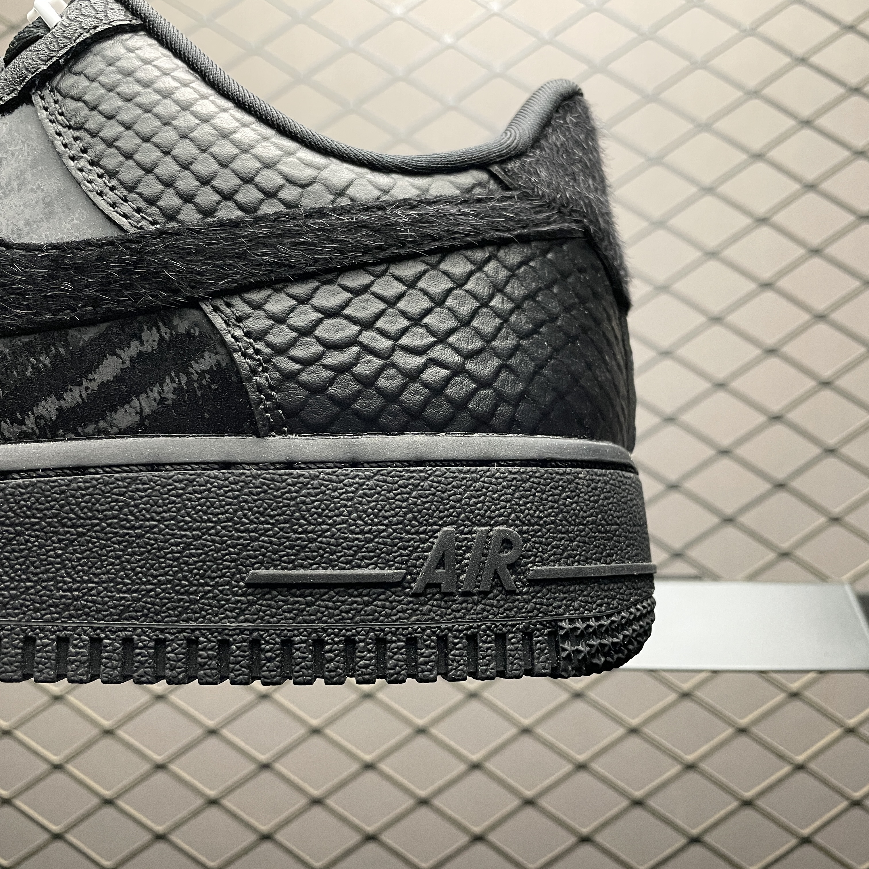 Nike Air Force 1 Low "Black Animal"（HQ1977-001）