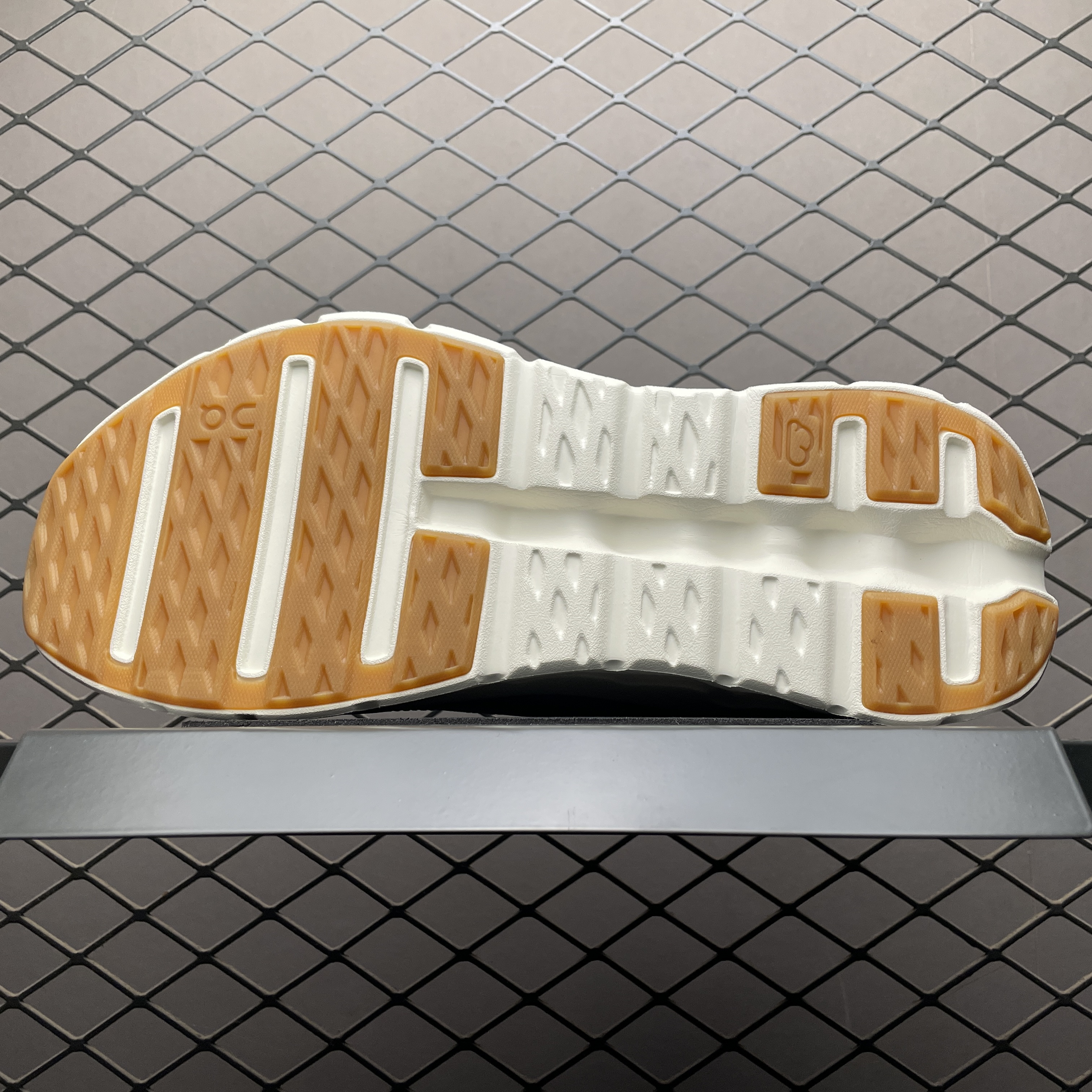 On Running Cloudtilt 2 LOEWE White Orange (3ME10691562)