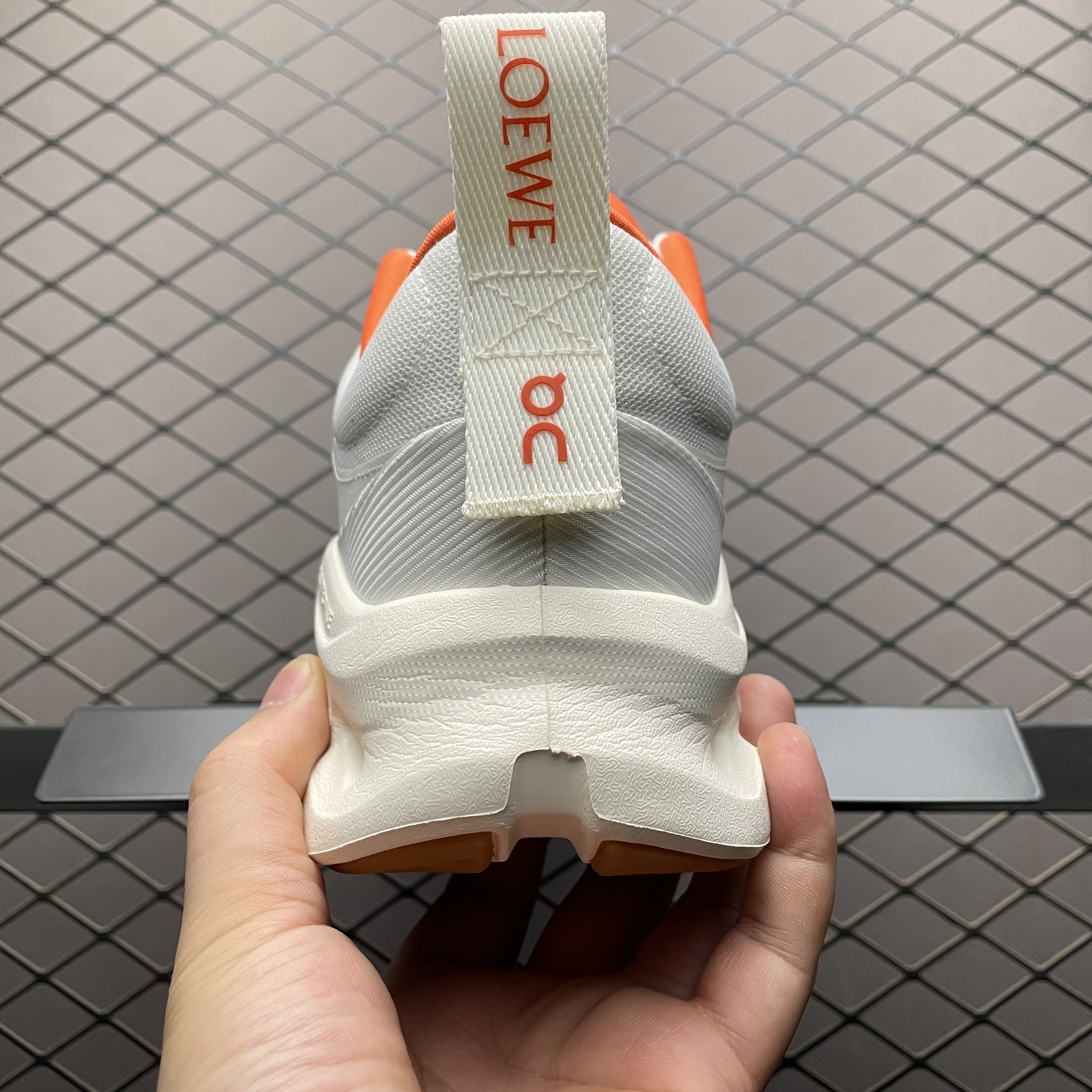 On Running Cloudtilt 2 LOEWE White Orange (3ME10691562)