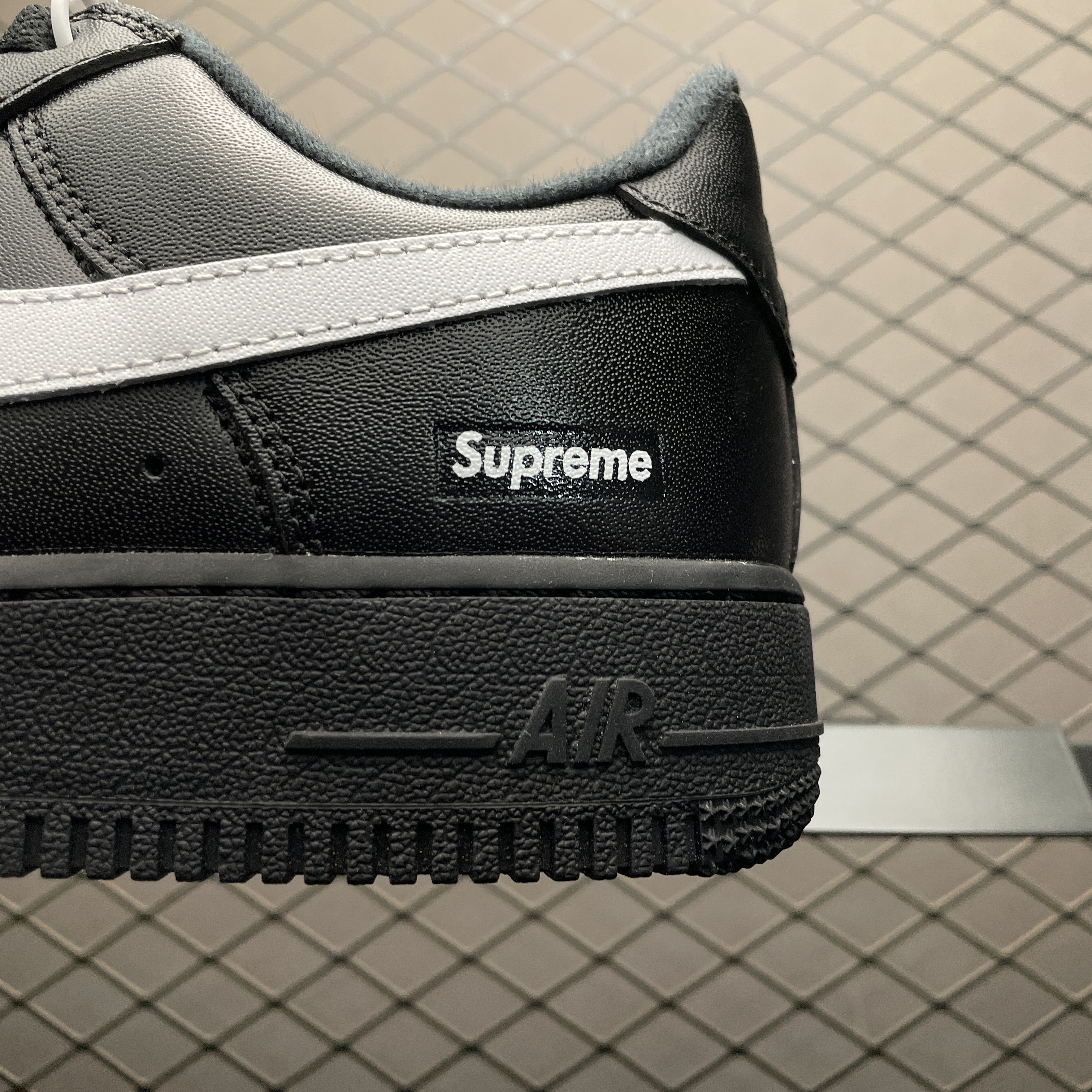 Supreme × Nike Air Force 1 Low "Black/White"（CU9225-002）