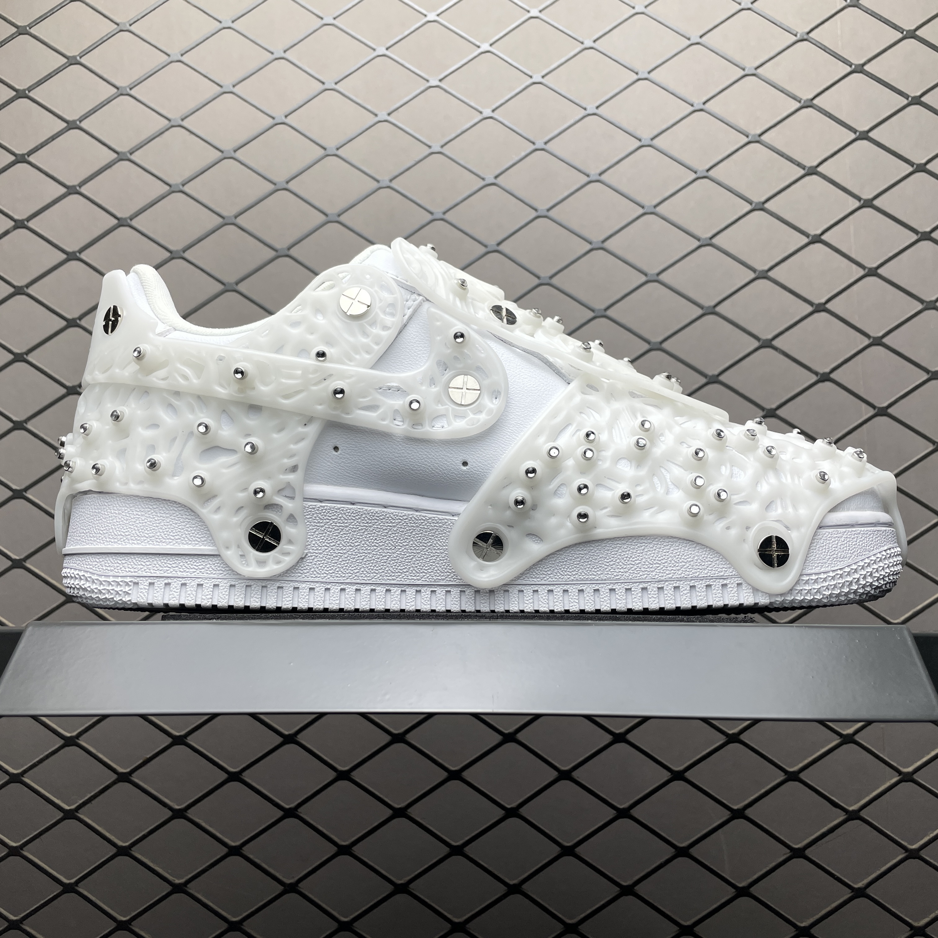 Swarovski × Nike Women's Air Force 1 Low Retro Reflective Crystal "Triple White"（CV7668-100）