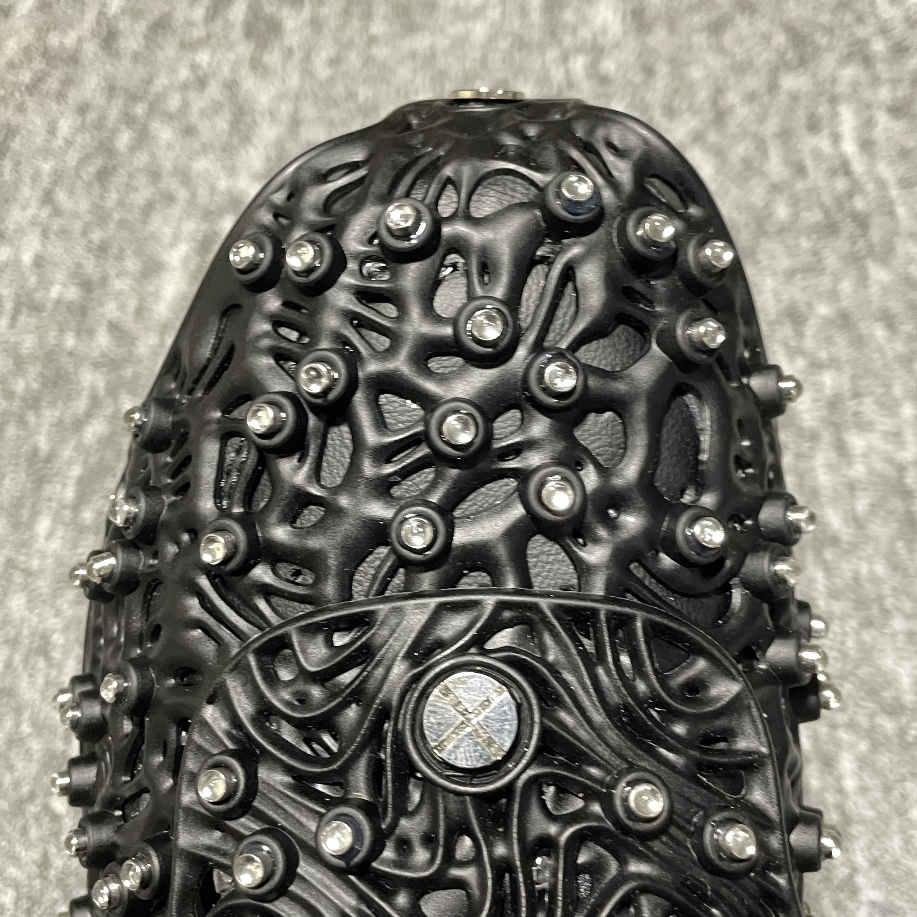 Swarovski × Nike Women's Air Force 1 Low Retro Reflective Crystal "Triple Black"（CV7668-001）