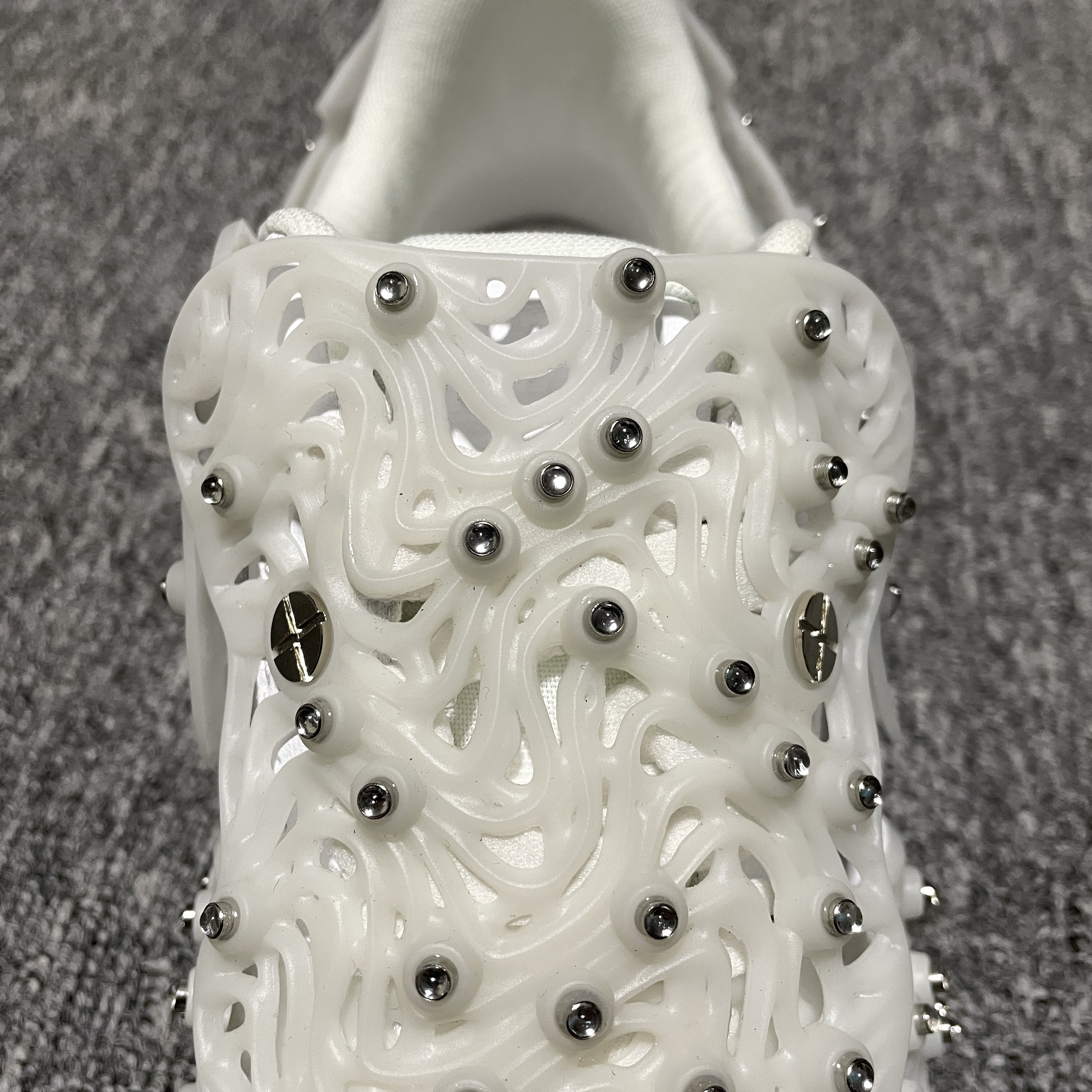 Swarovski × Nike Women's Air Force 1 Low Retro Reflective Crystal "Triple White"（CV7668-100）