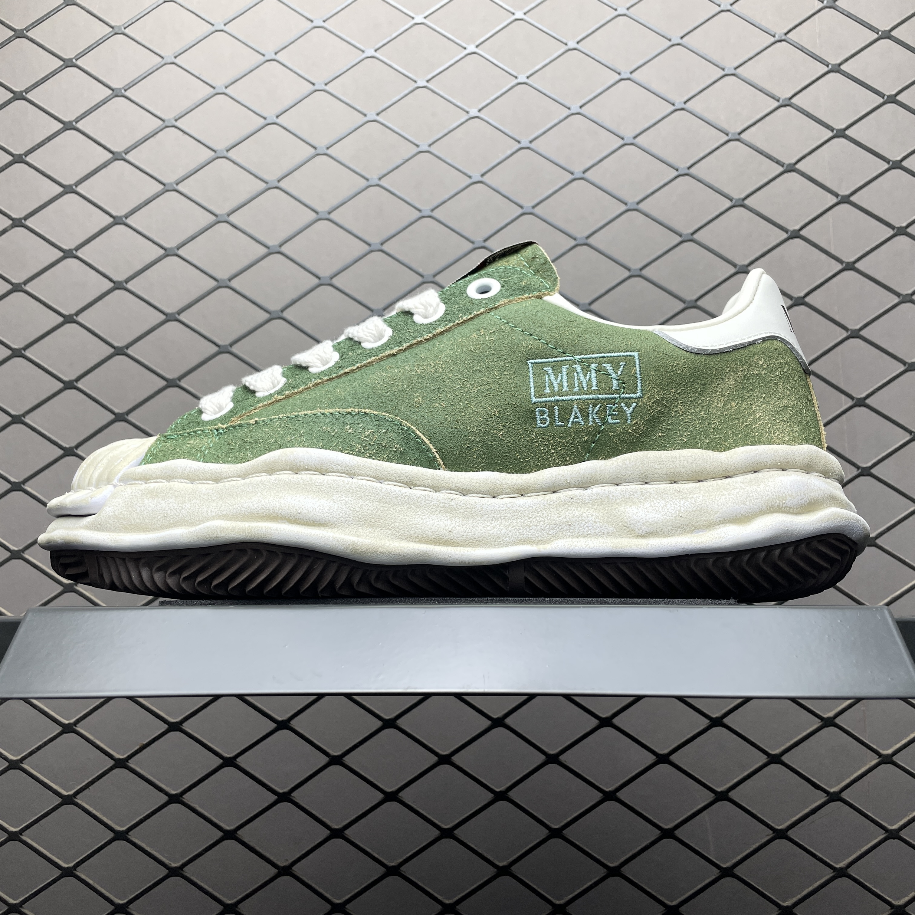 Maison MIHARA YASUHIRO BLAKEY OG Sole Vintage Suede Low-top Sneaker "Green" (A15FW728)