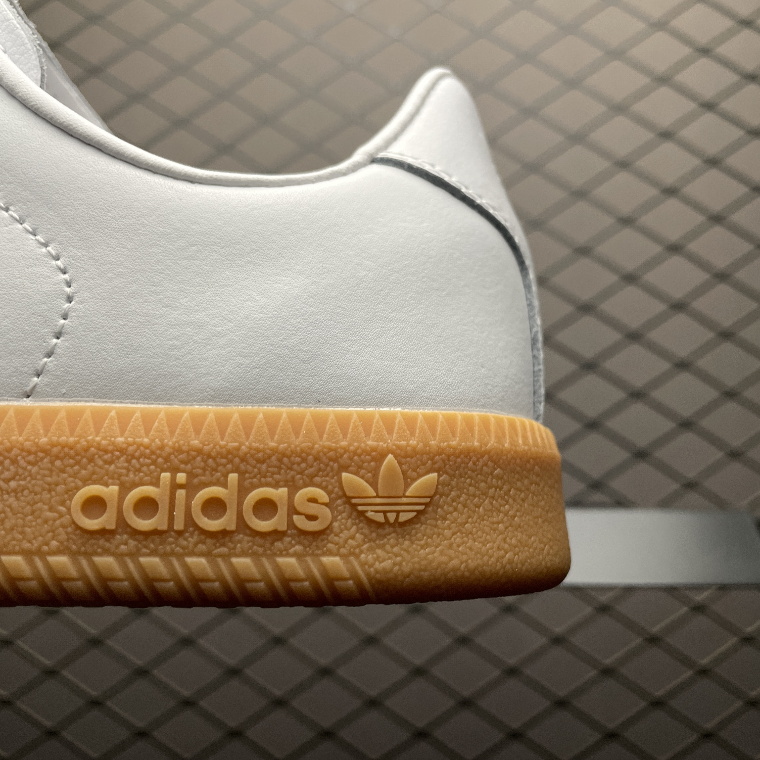 adidas BW Army "Cloud White/Cloud White/Chalk White"（JR2002）