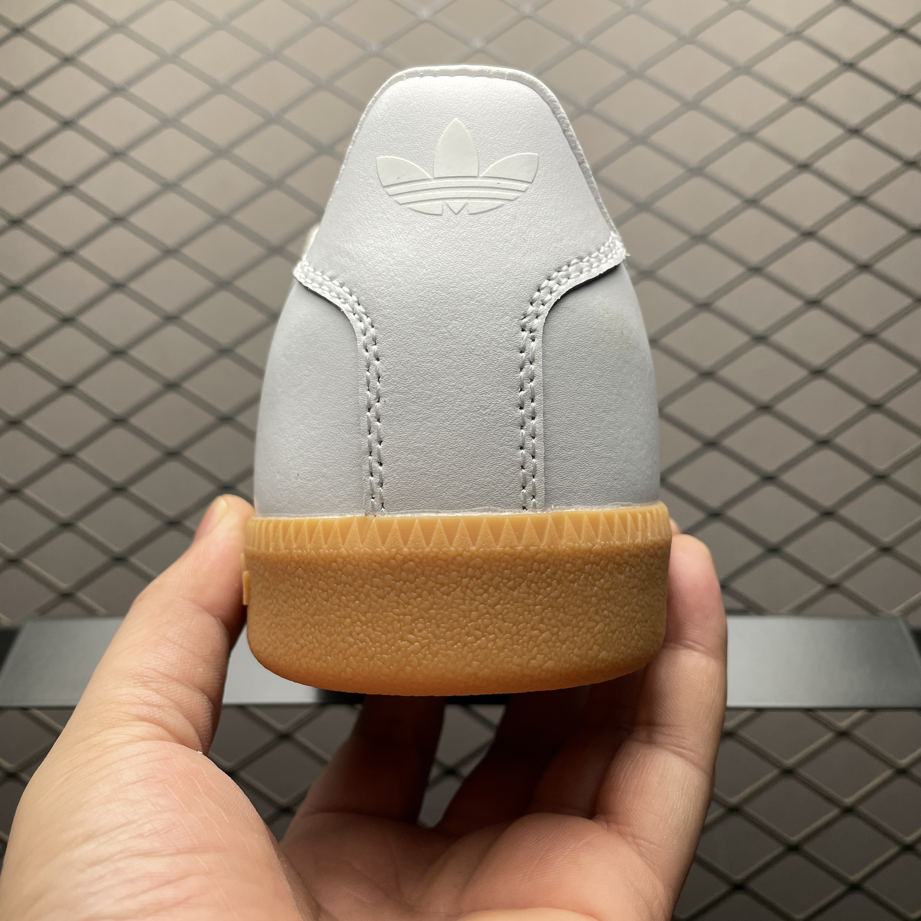 adidas BW Army "Cloud White/Cloud White/Chalk White"（JR2002）