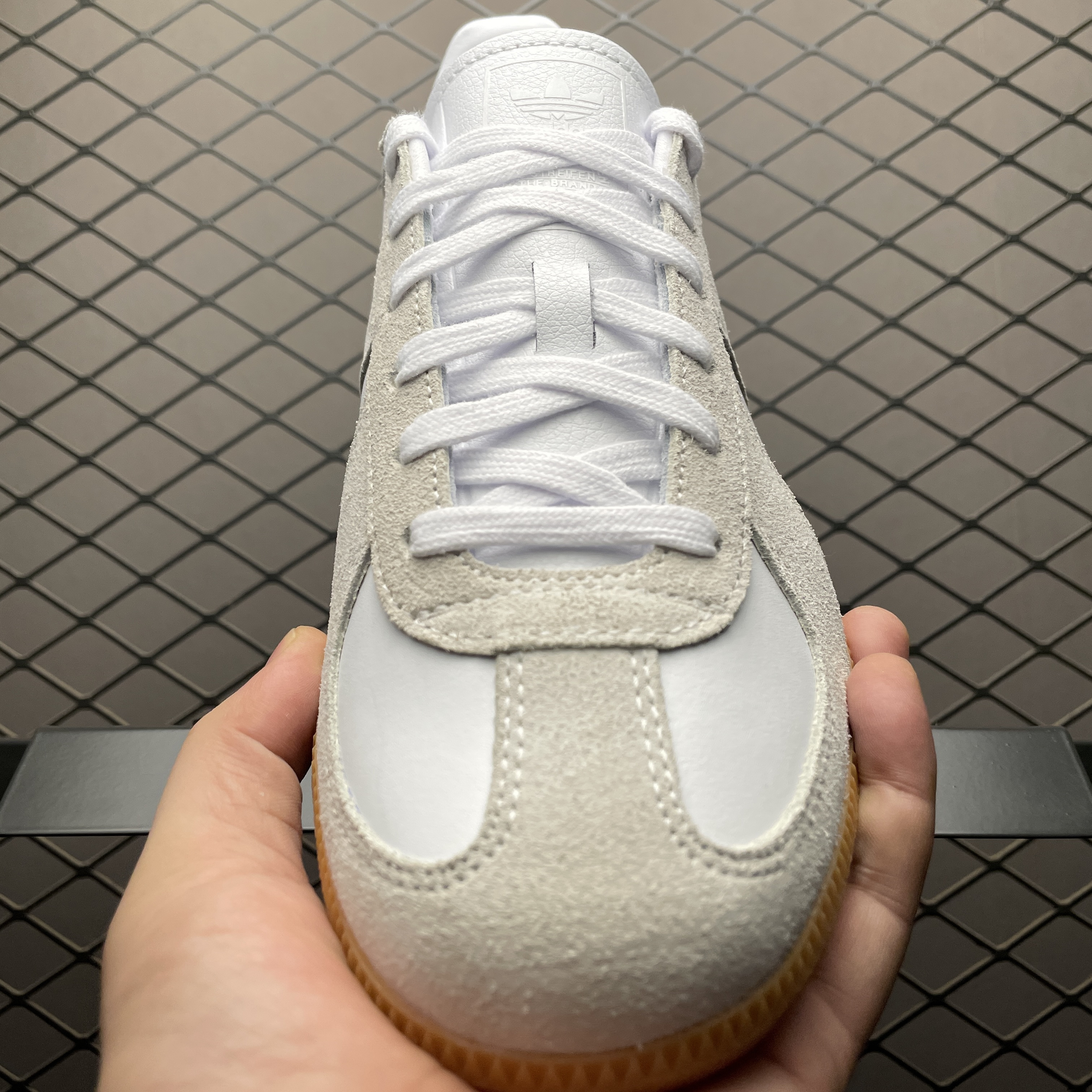 adidas BW Army "Cloud White/Cloud White/Chalk White"（JR2002）