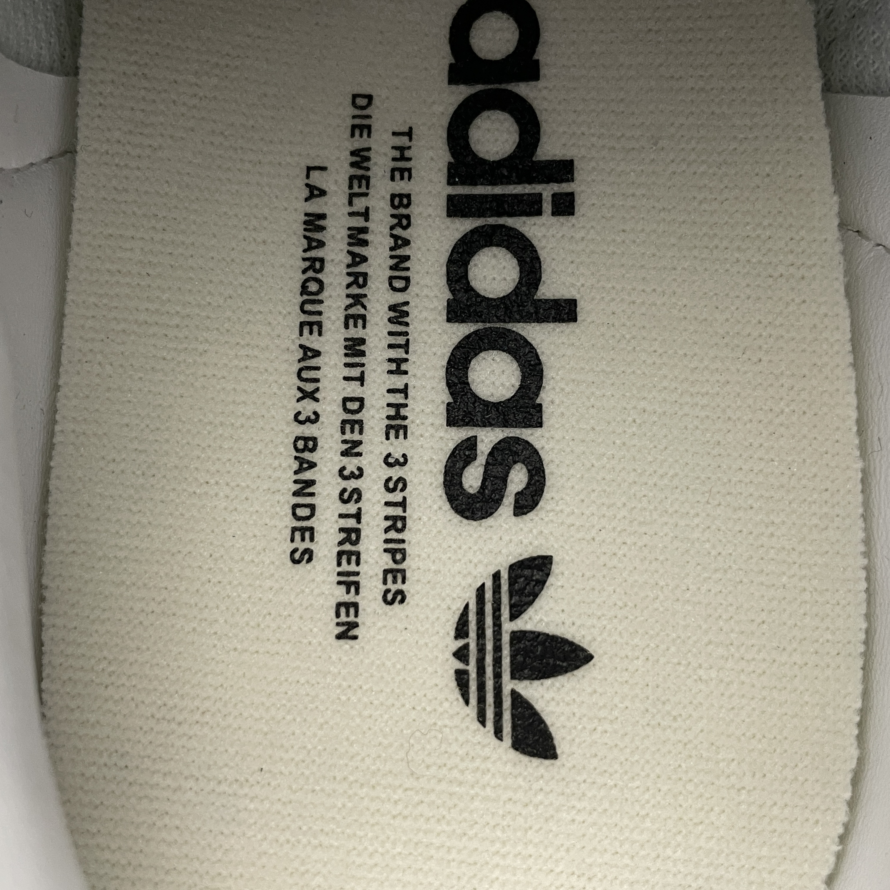 adidas BW Army "Cloud White/Cloud White/Chalk White"（JR2002）