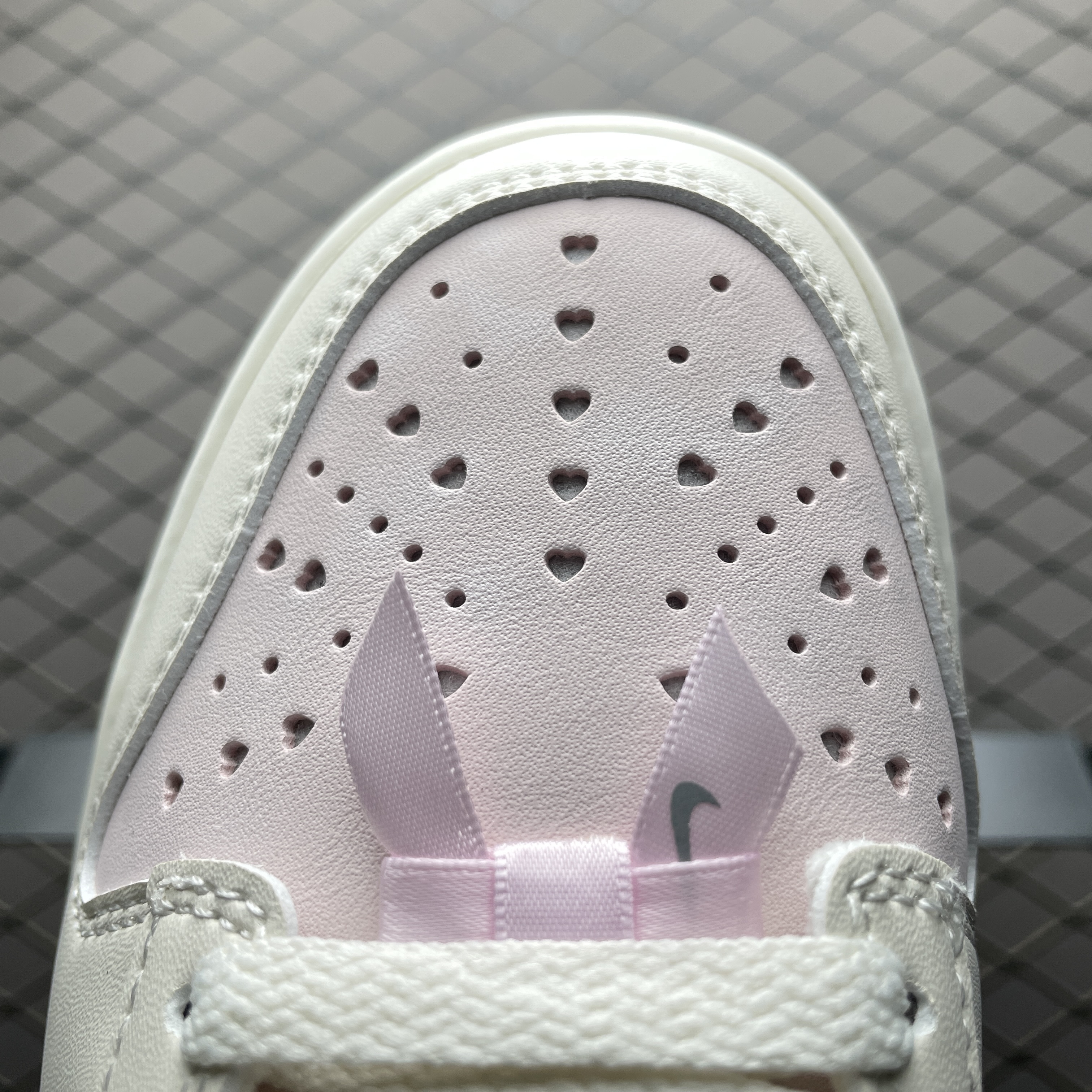 Nike Women's Dunk Low "Valentine’s Day" (2026)（IQ1145-610）