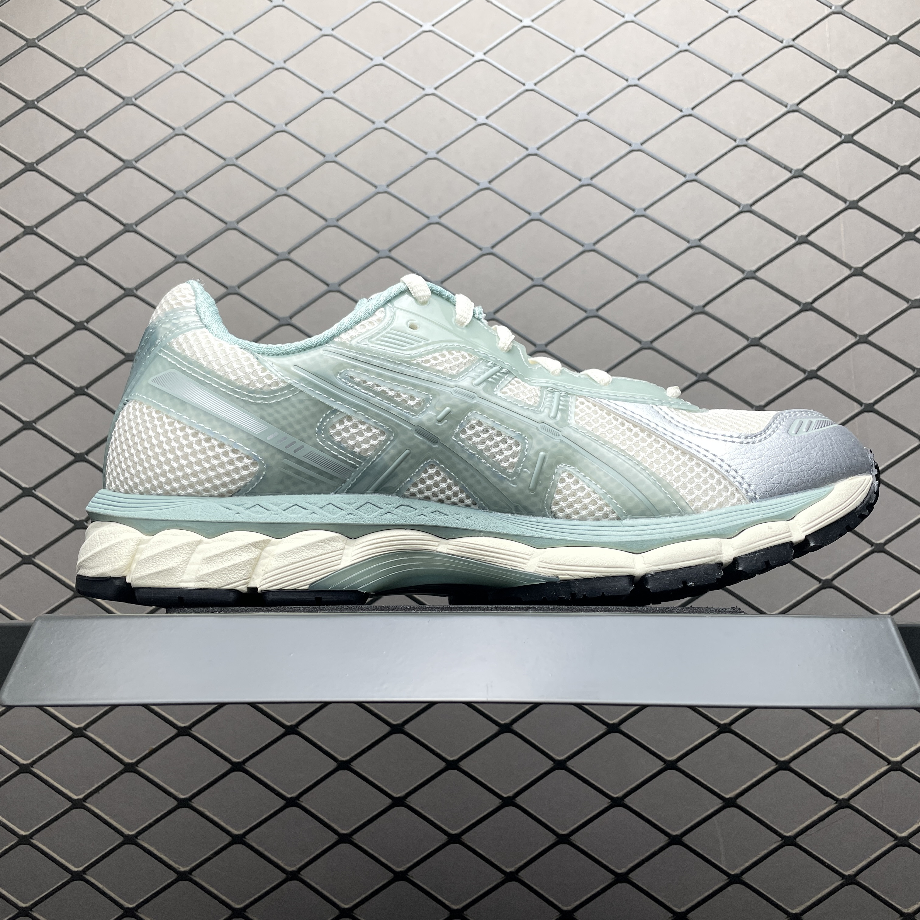 KITH Ronnie Fieg × Asics Gel-Kayano 12.1 "Cream/Sage" (1203A675-100）