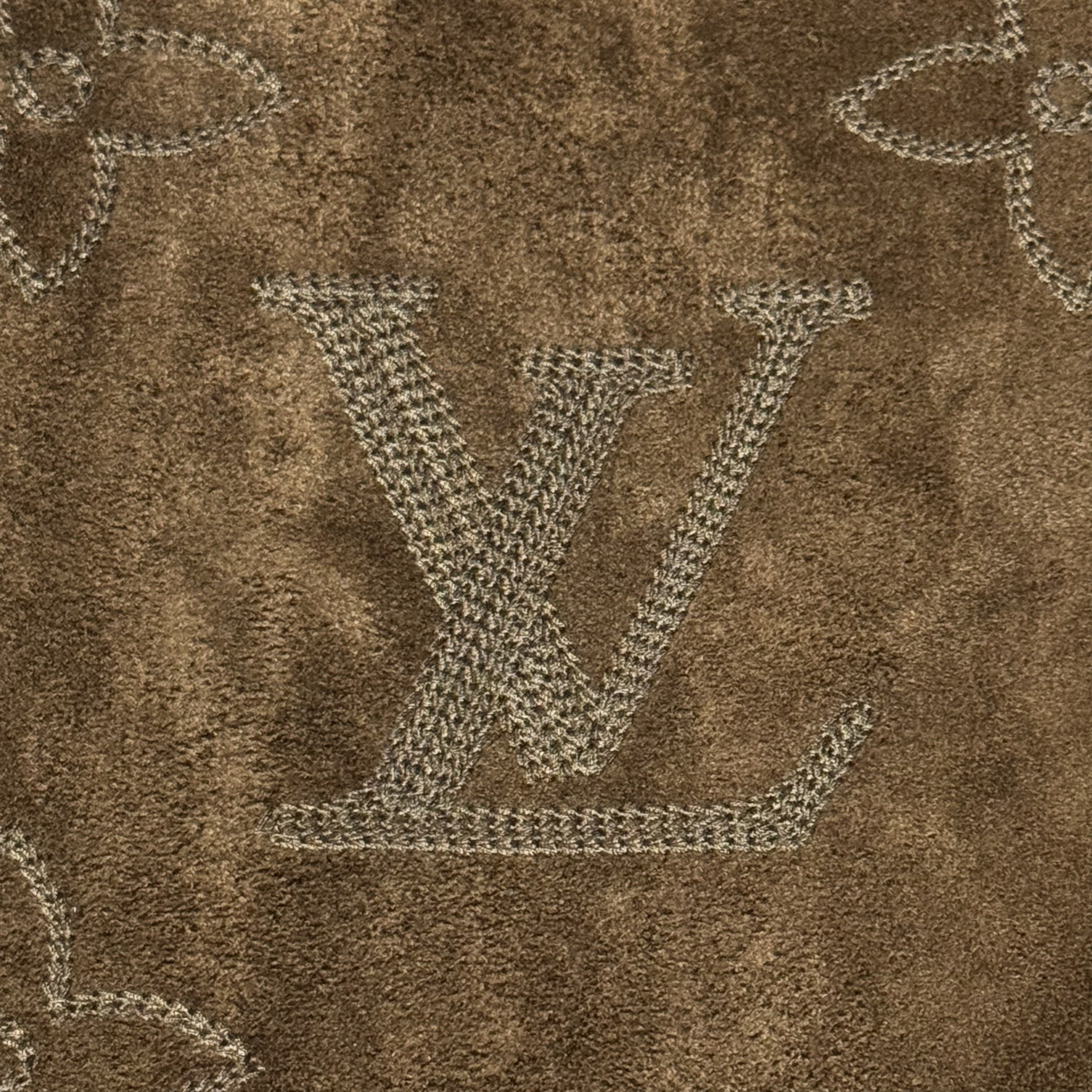 LOUIS VUITTON MONOGRAM Embroidered Suede Leather Jacket Shirt（1AIJYA）