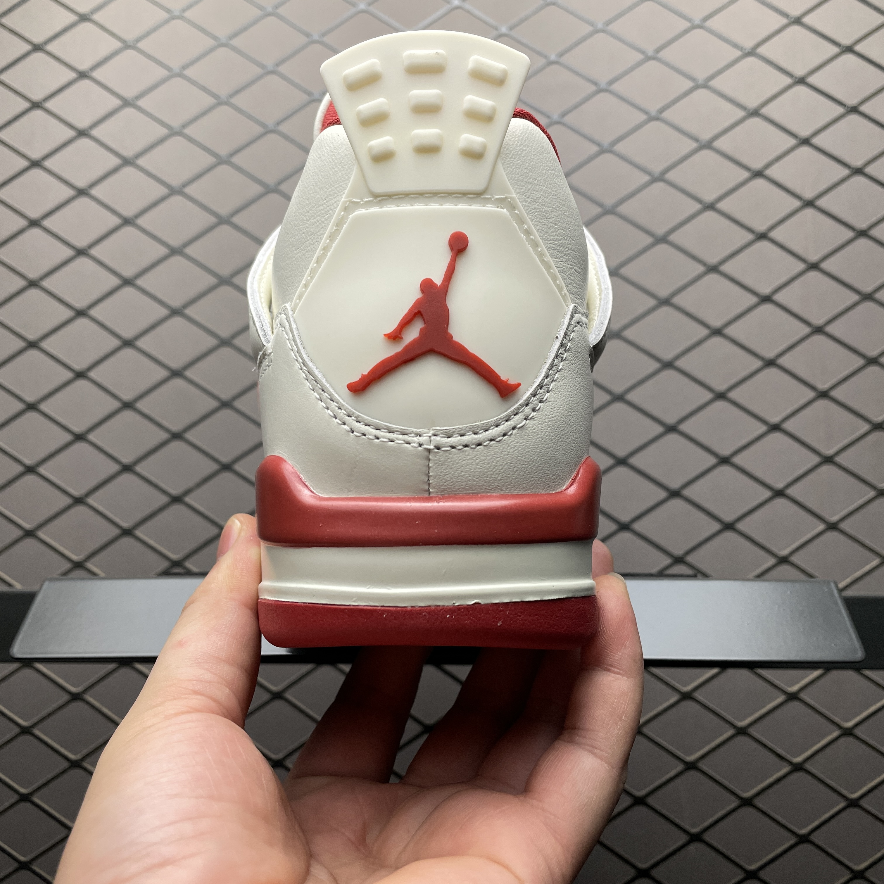 Nike Women's Air Jordan 4 "Sierra Red"（HV0823-108）