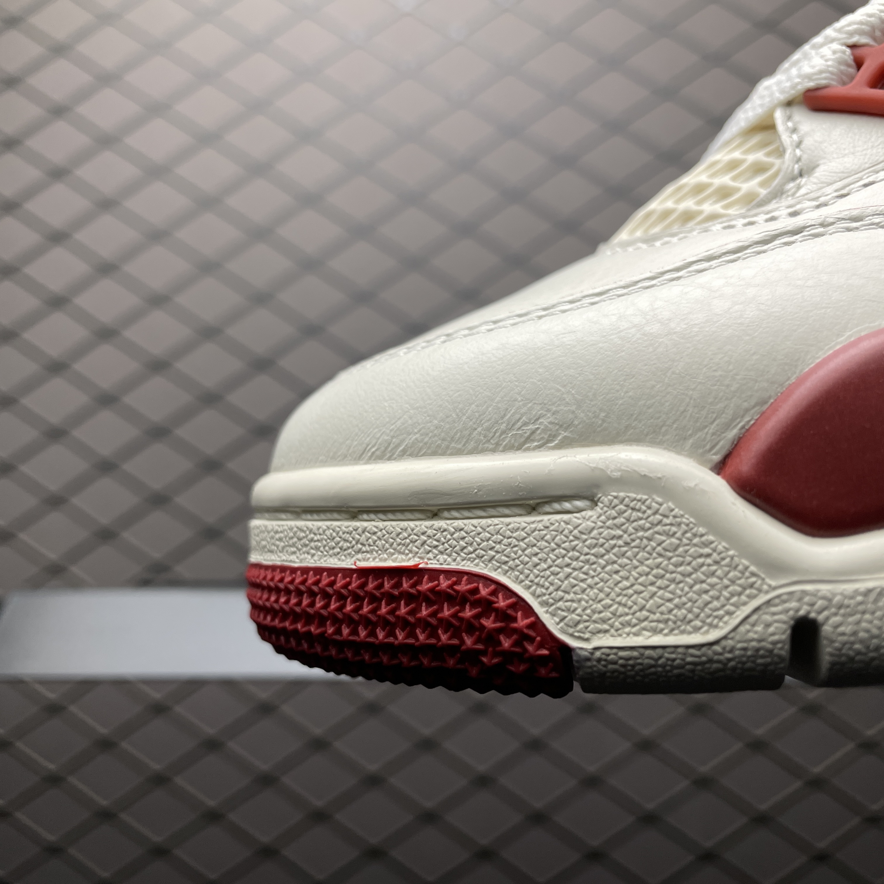 Nike Women's Air Jordan 4 "Sierra Red"（HV0823-108）