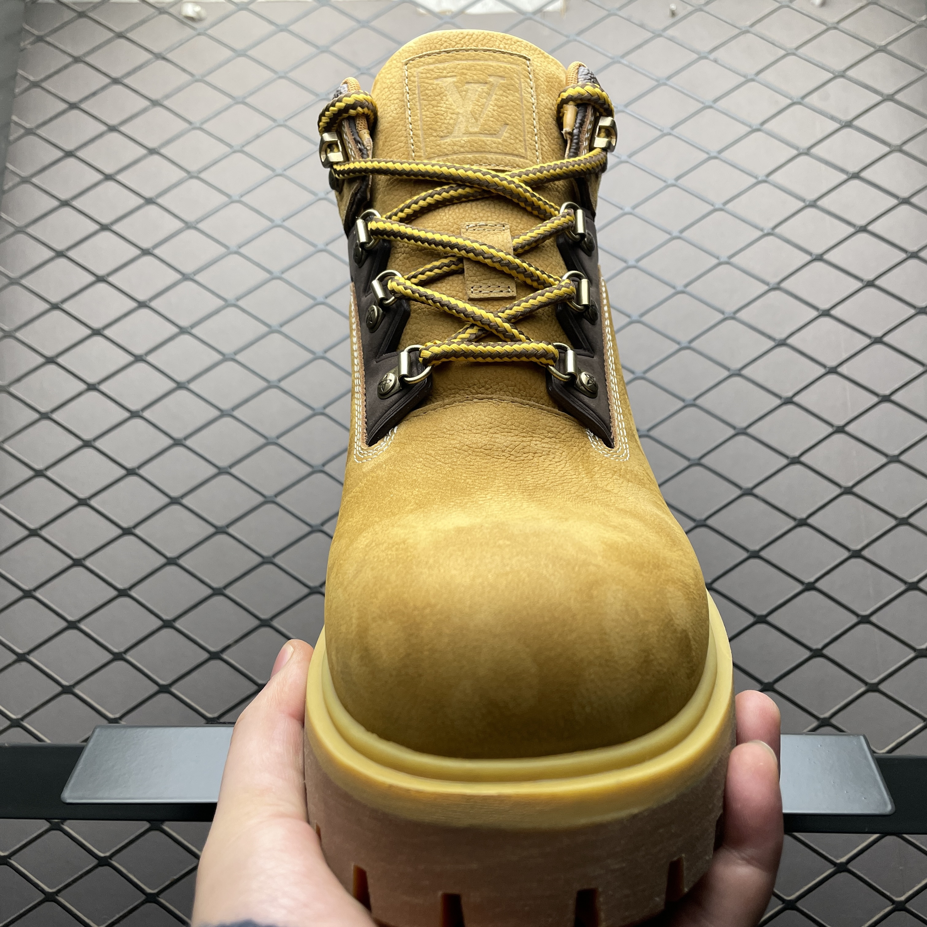 Louis Vuitton LV Remix Ankle Boots（1AIZLS)