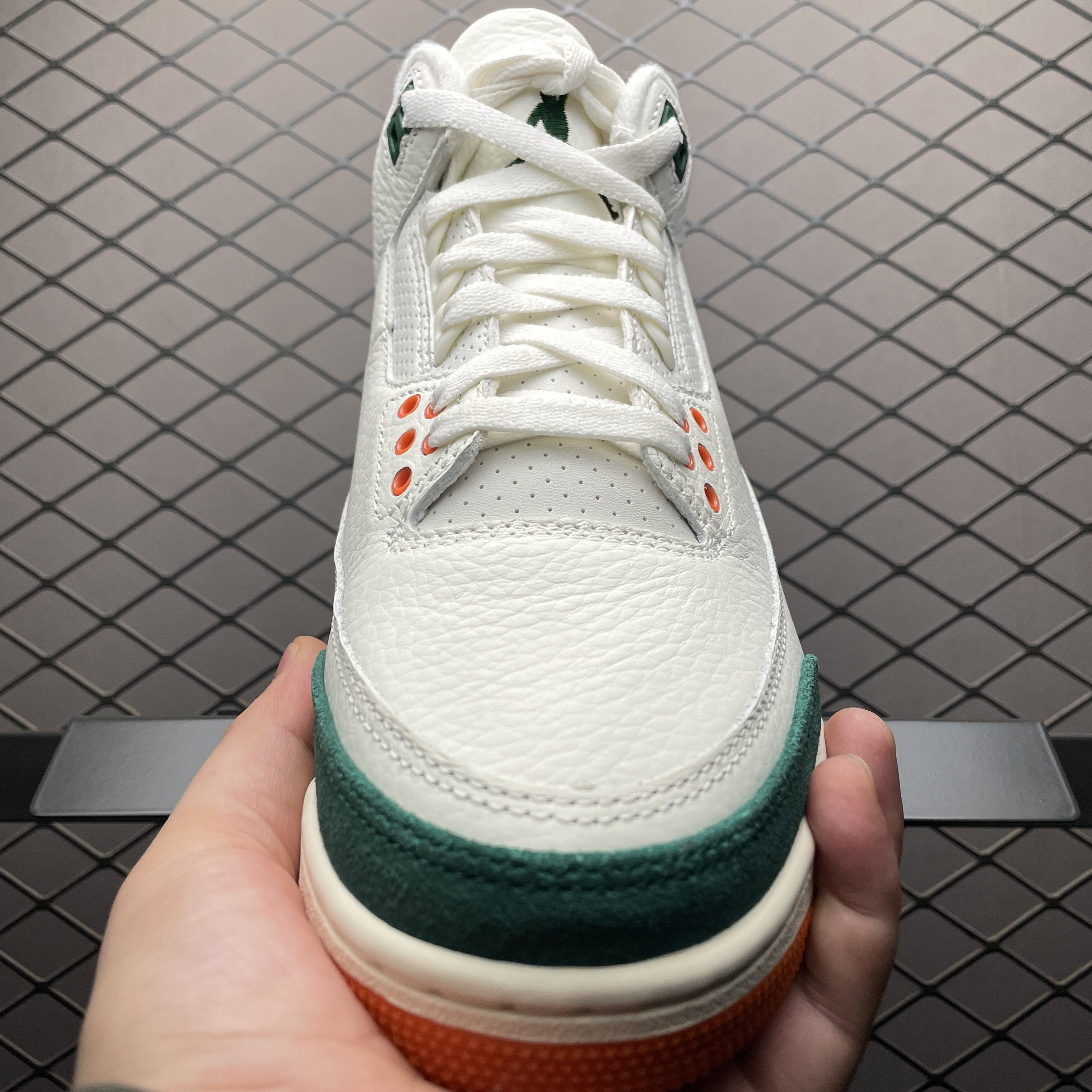 SoleFly × Nike Air Jordan 3 Retro SP "Miami"（IF4491-100）