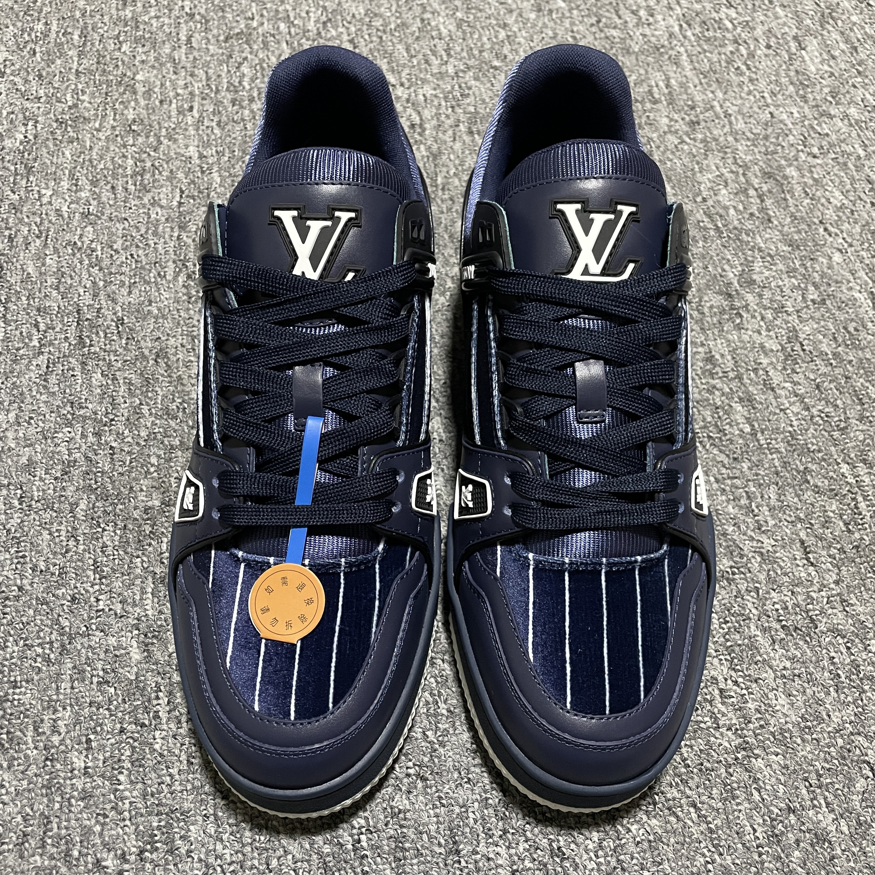 Louis Vuitton LV Trainer Sneaker（1AJ228)