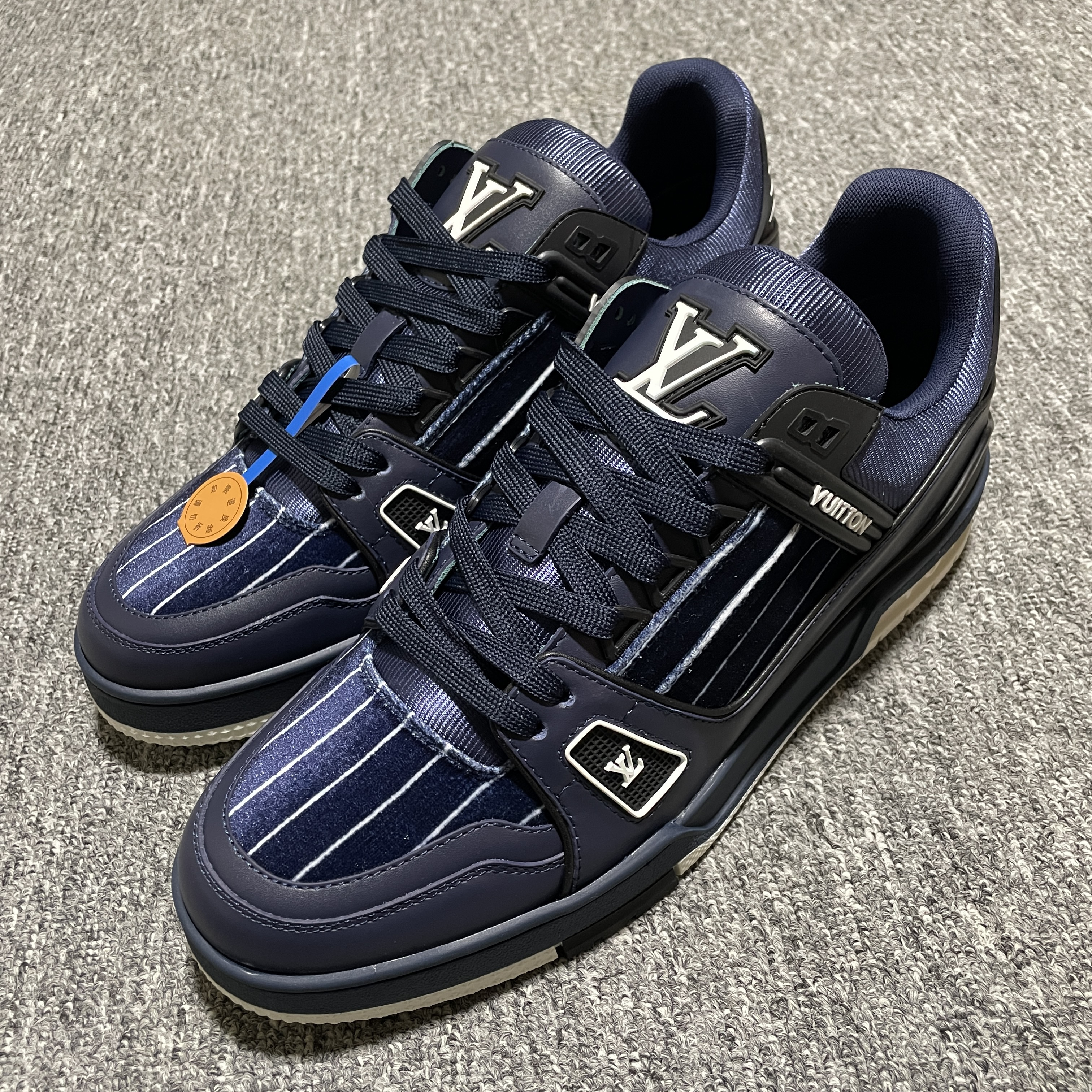 Louis Vuitton LV Trainer Sneaker（1AJ228)