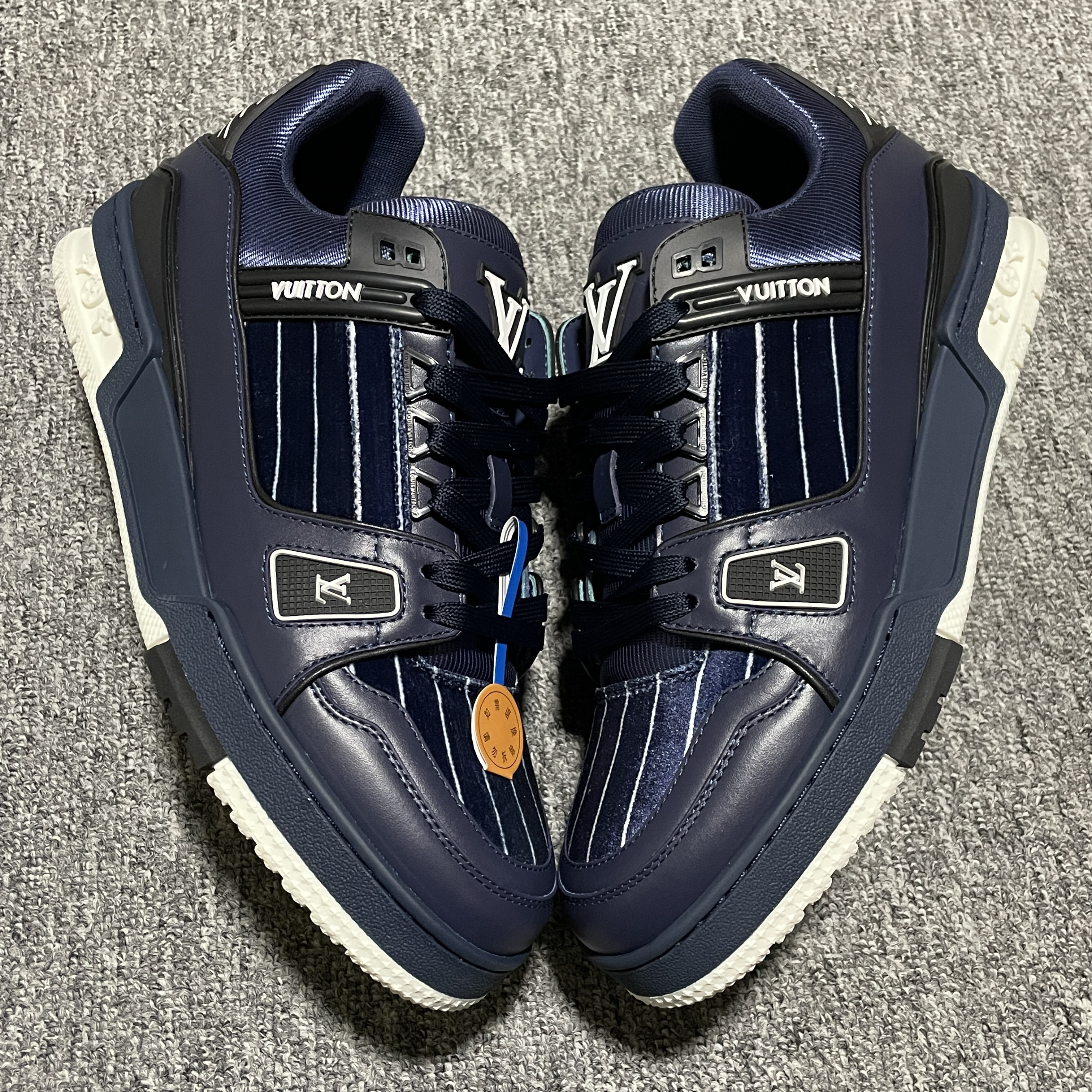 Louis Vuitton LV Trainer Sneaker（1AJ228)