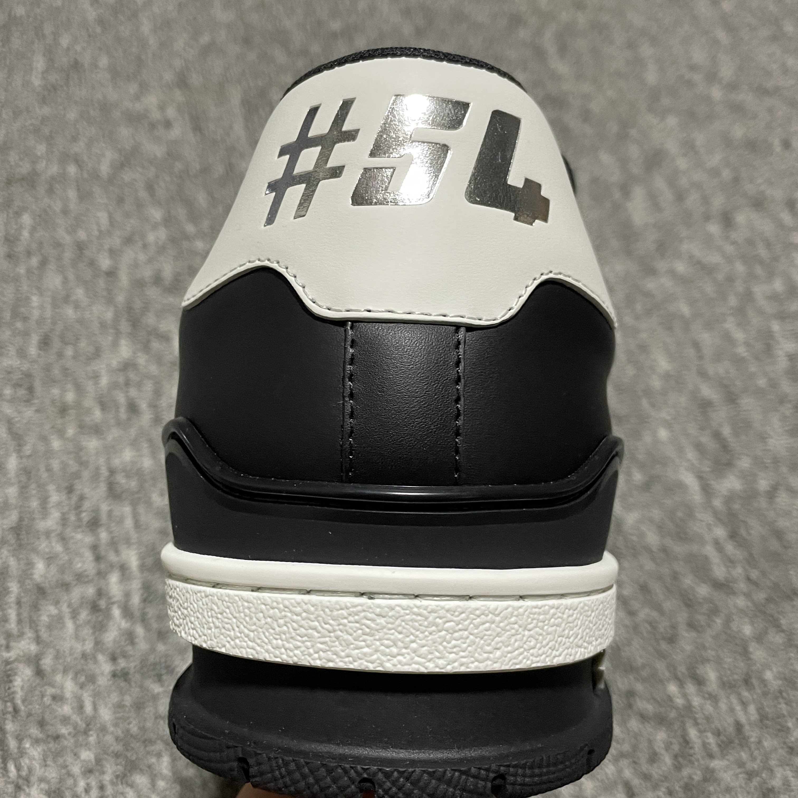 Louis Vuitton LV Trainer Sneaker（1AJ300)