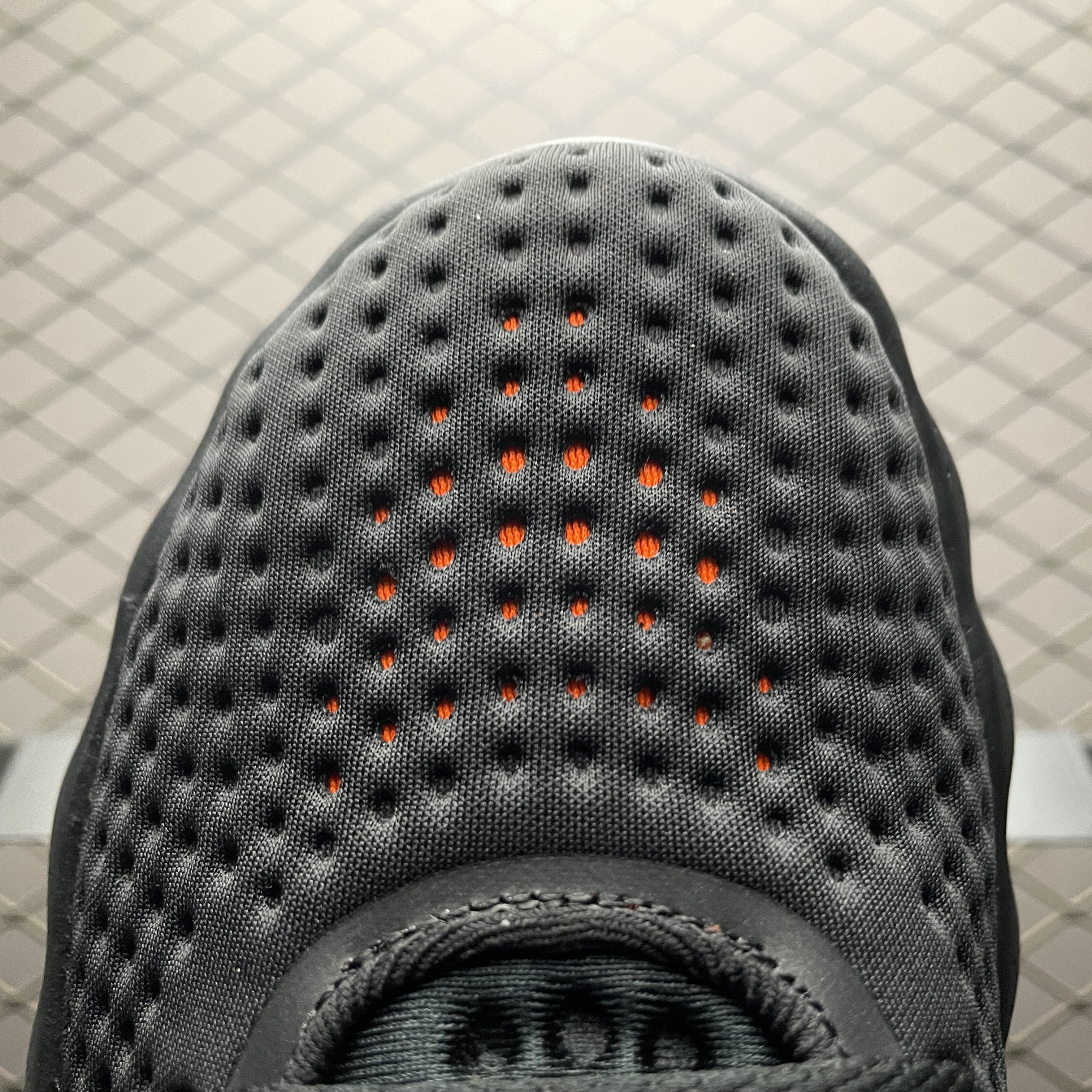 Nike Mind 002 "Black/Hyper Crimson"（HQ4308-001）