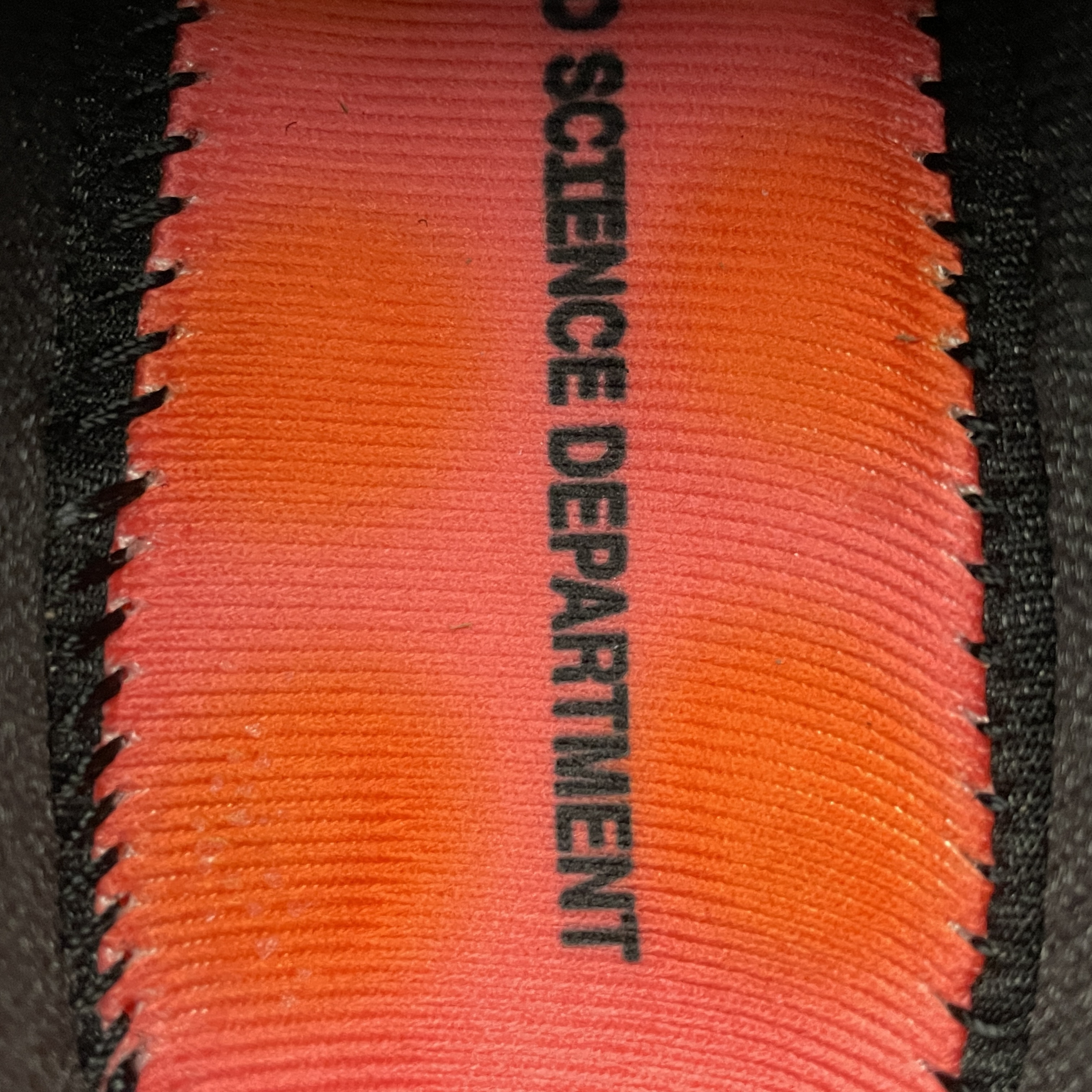 Nike Mind 002 "Black/Hyper Crimson"（HQ4308-001）