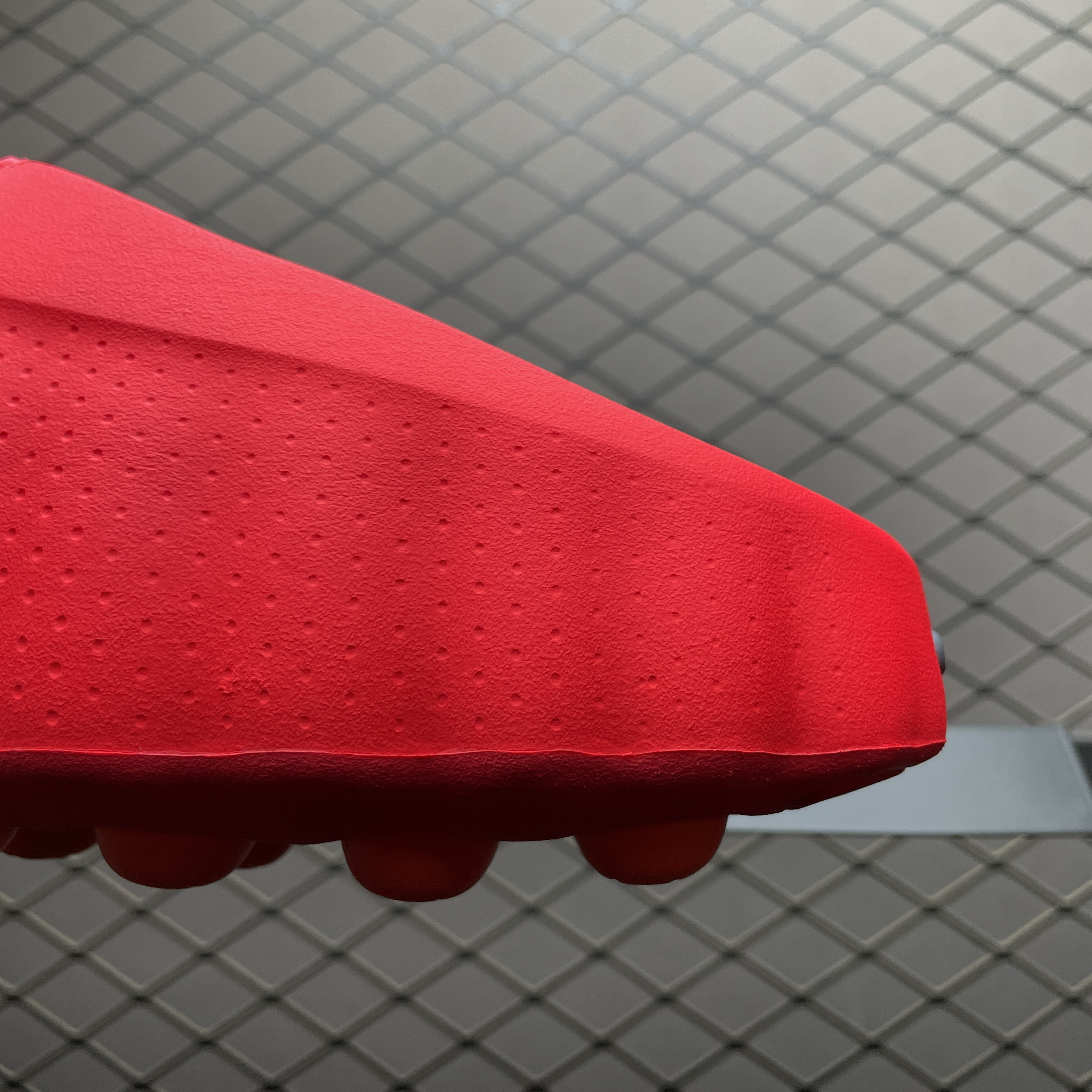 Nike Mind 001 Mules "Solar Red/Hyper Crimson"（HQ4307-600）