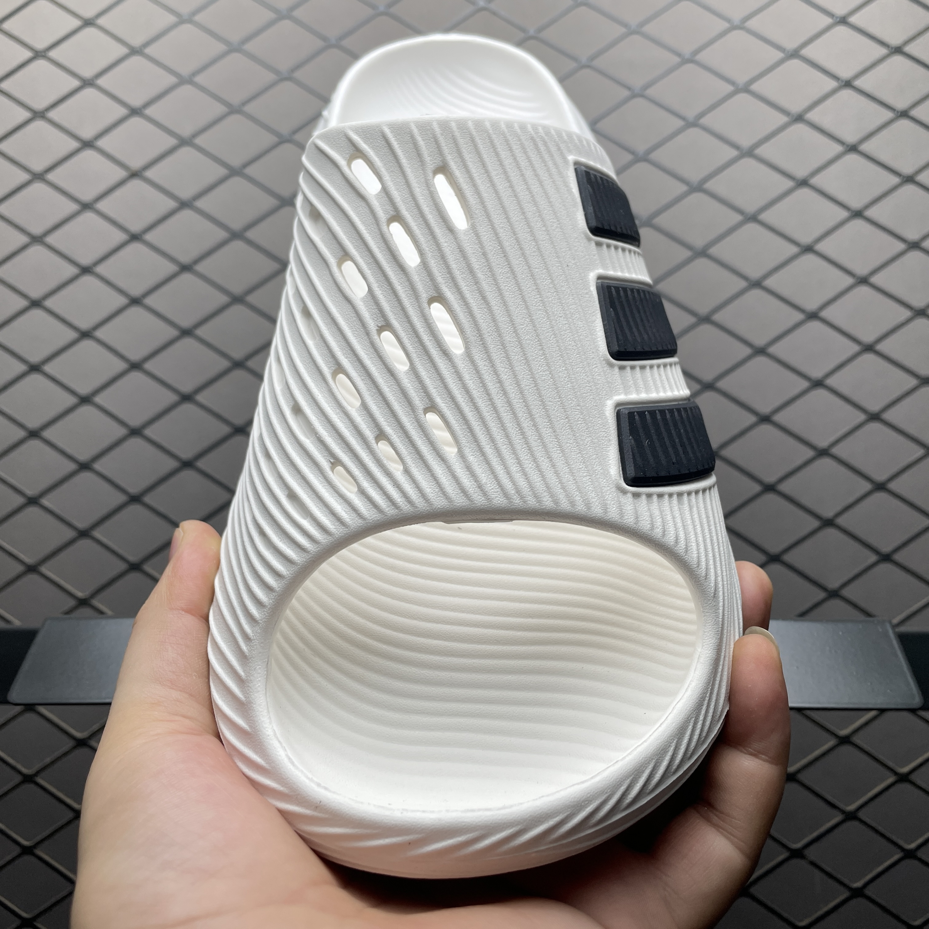 adidas Purechill Slides "Core White/Core Black"（KI0054）