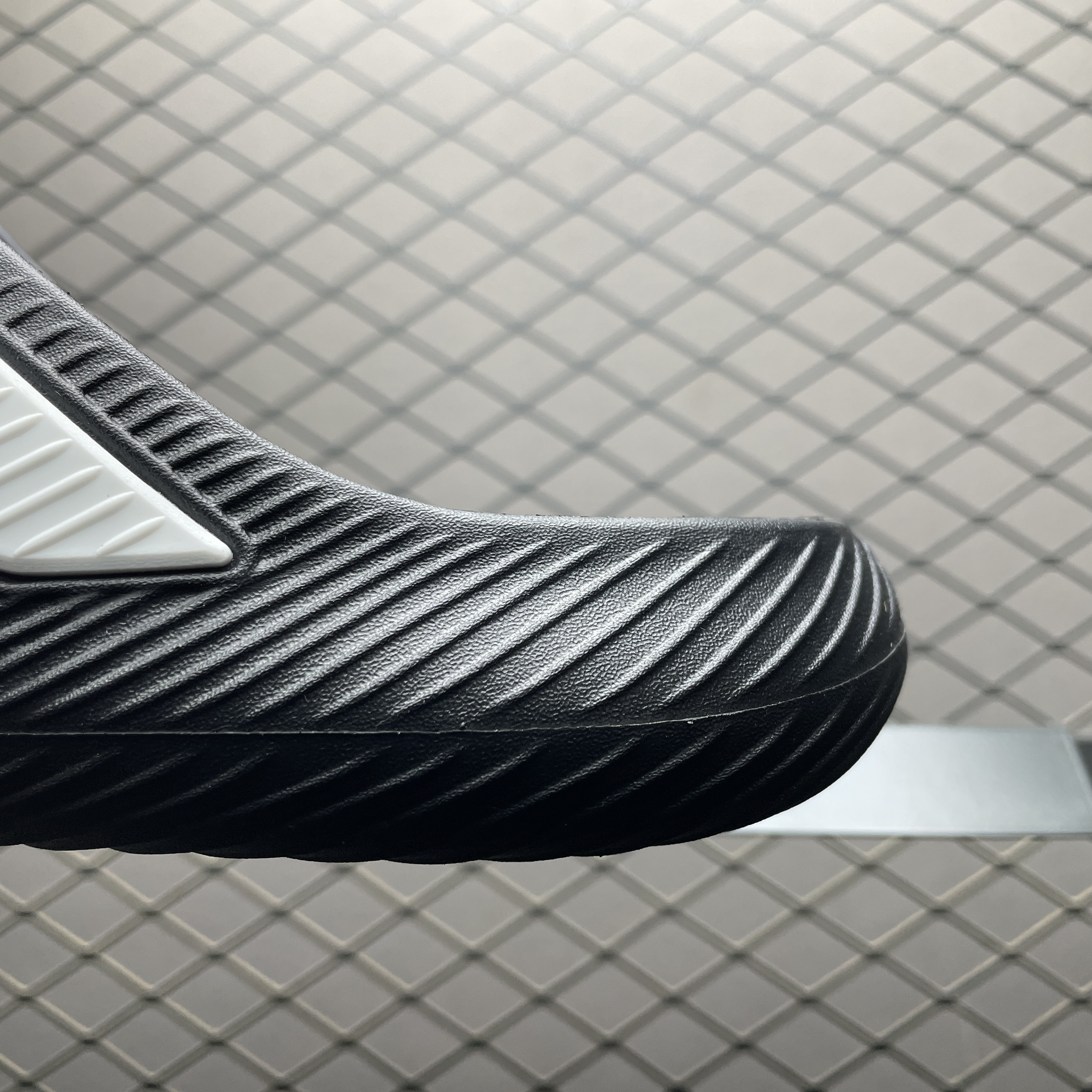 adidas Purechill Slides "Core Black/Cloud White"（KH6414）